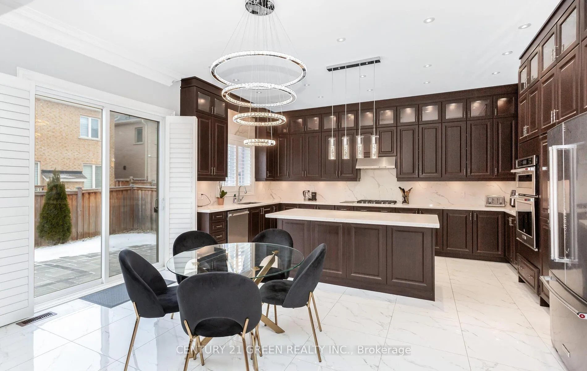 Photo 12 of 171 Belmore Court, Milton, Ford — HOMEH