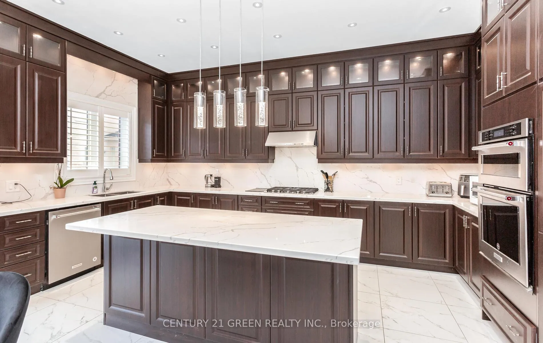 Photo 14 of 171 Belmore Court, Milton, Ford — HOMEH