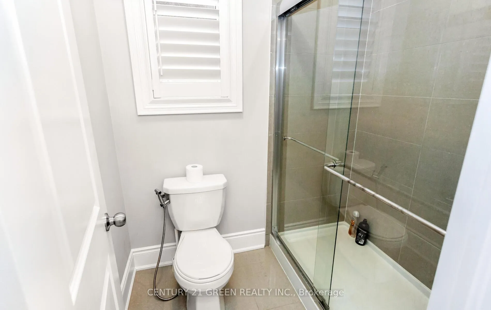 Photo 24 of 171 Belmore Court, Milton, Ford — HOMEH