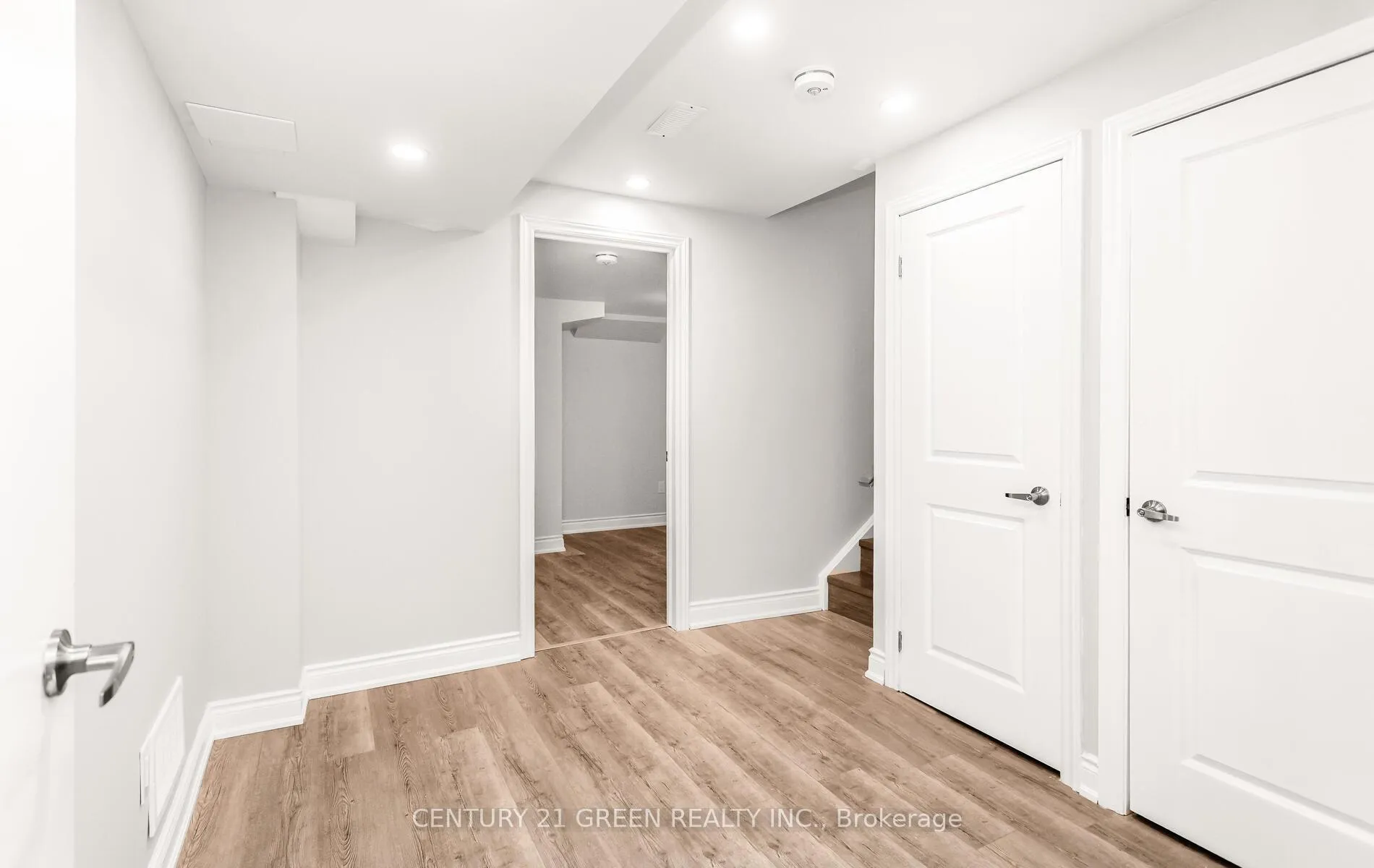 Photo 32 of 171 Belmore Court, Milton, Ford — HOMEH