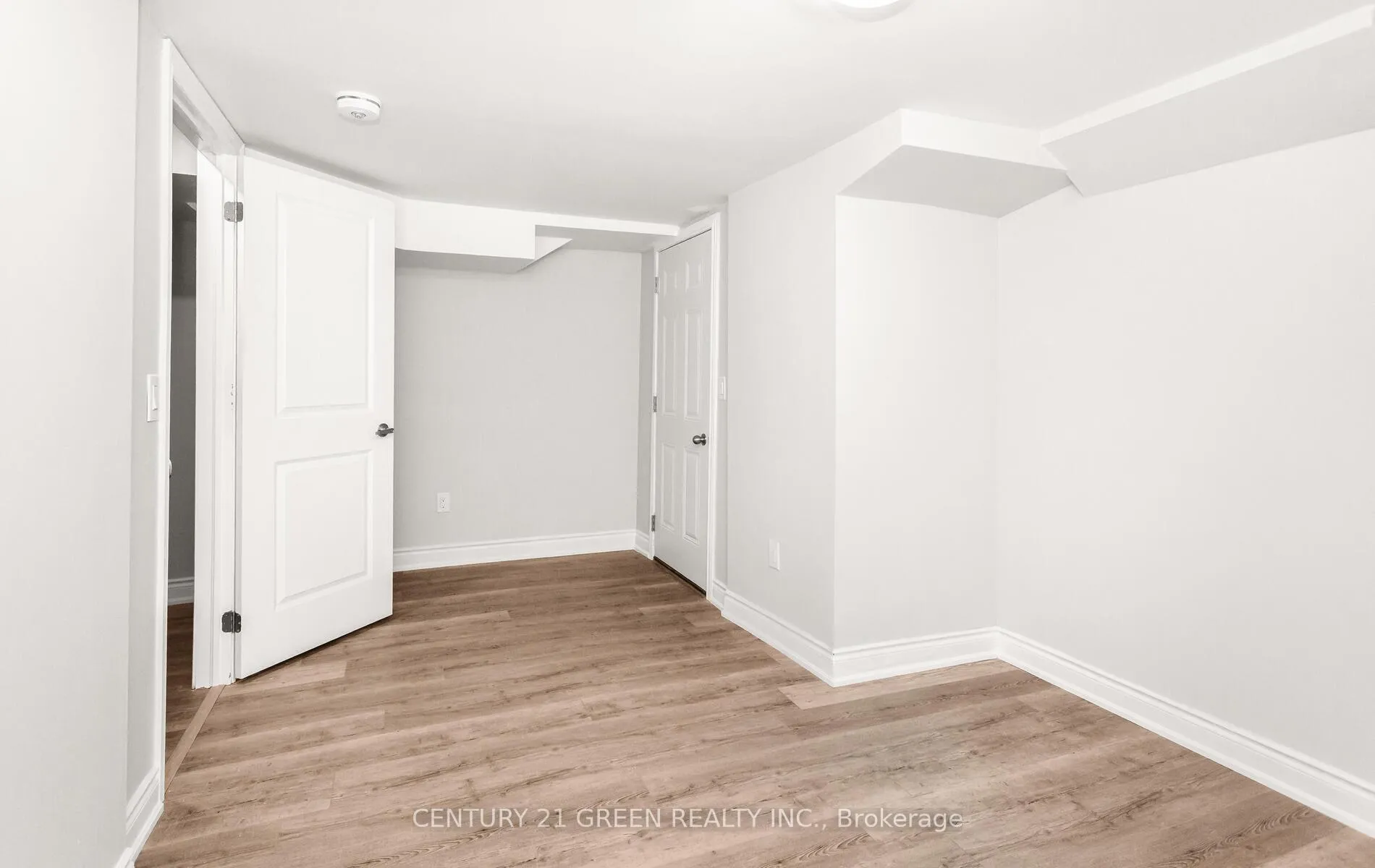 Photo 33 of 171 Belmore Court, Milton, Ford — HOMEH