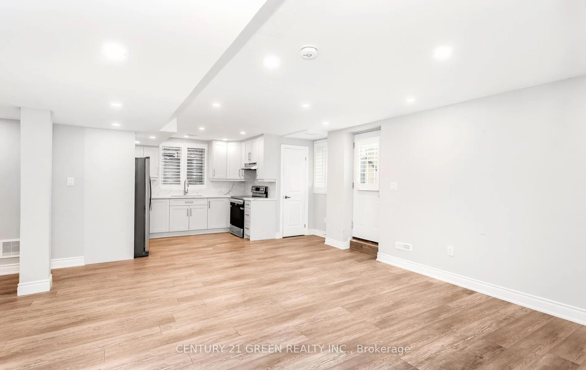 Photo 36 of 171 Belmore Court, Milton, Ford — HOMEH
