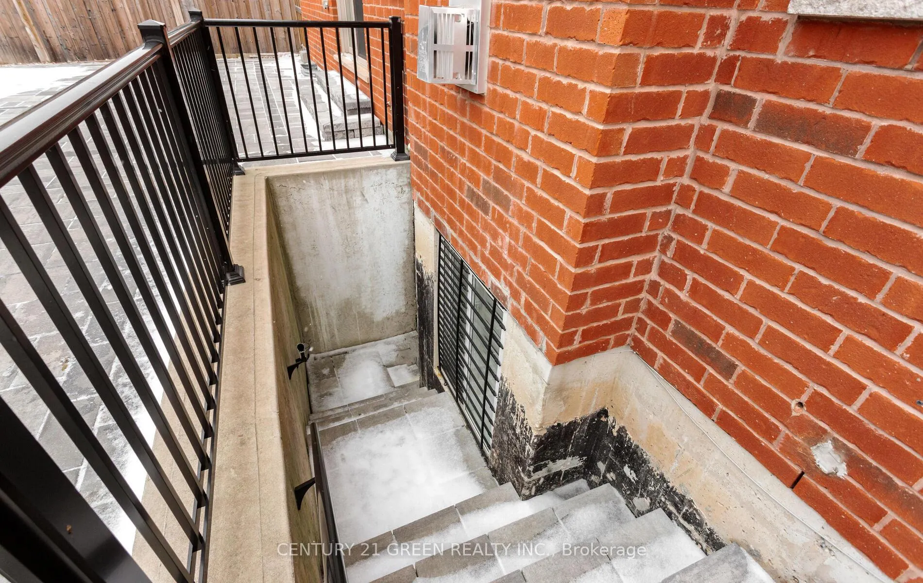 Photo 44 of 171 Belmore Court, Milton, Ford — HOMEH