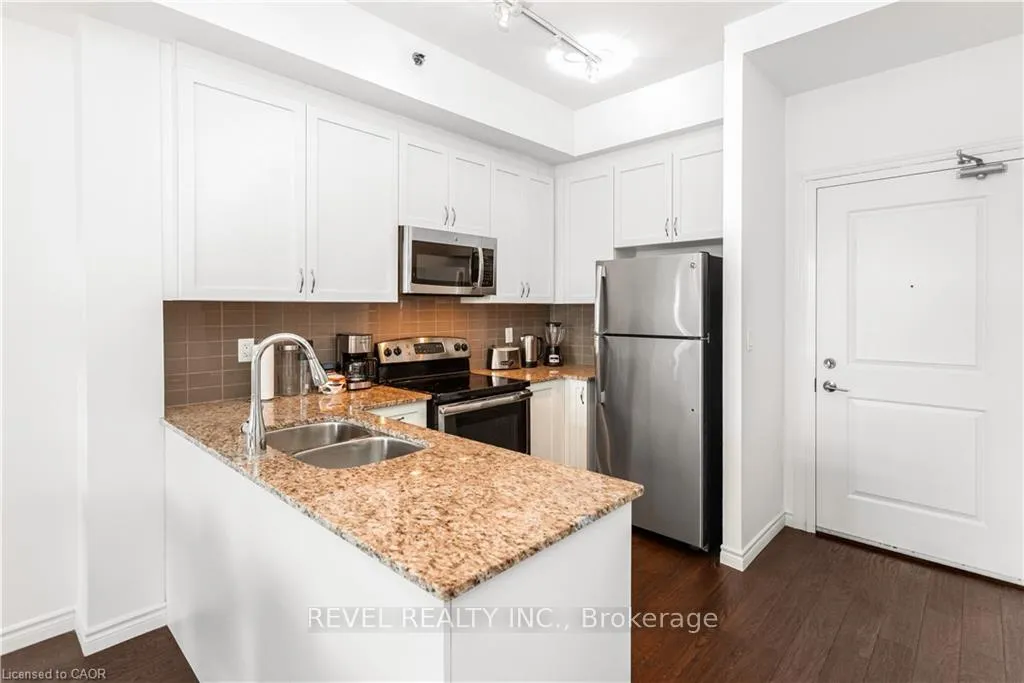 Photo 3 of Unit 3, 34 Plains Road E, Burlington, LaSalle — HOMEH