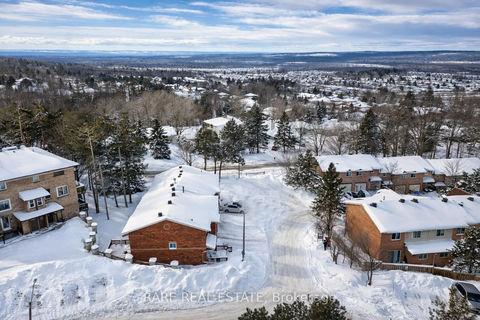 Photo 4 of Unit 49, 3 Partridge Road, Barrie, Ardagh — HOMEH