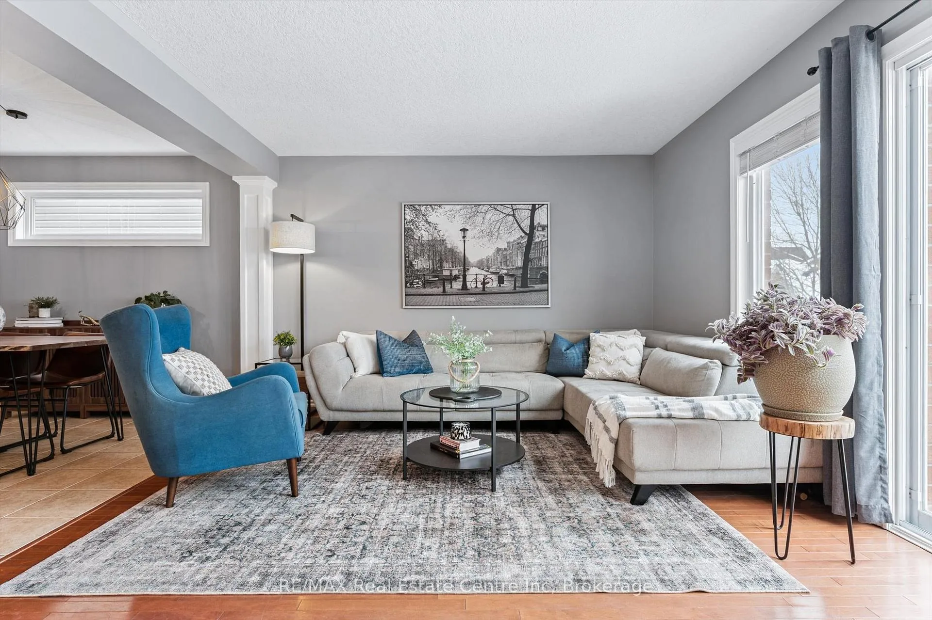 Photo 6 of 18 Truesdale Crescent, Guelph, Kortright West — HOMEH
