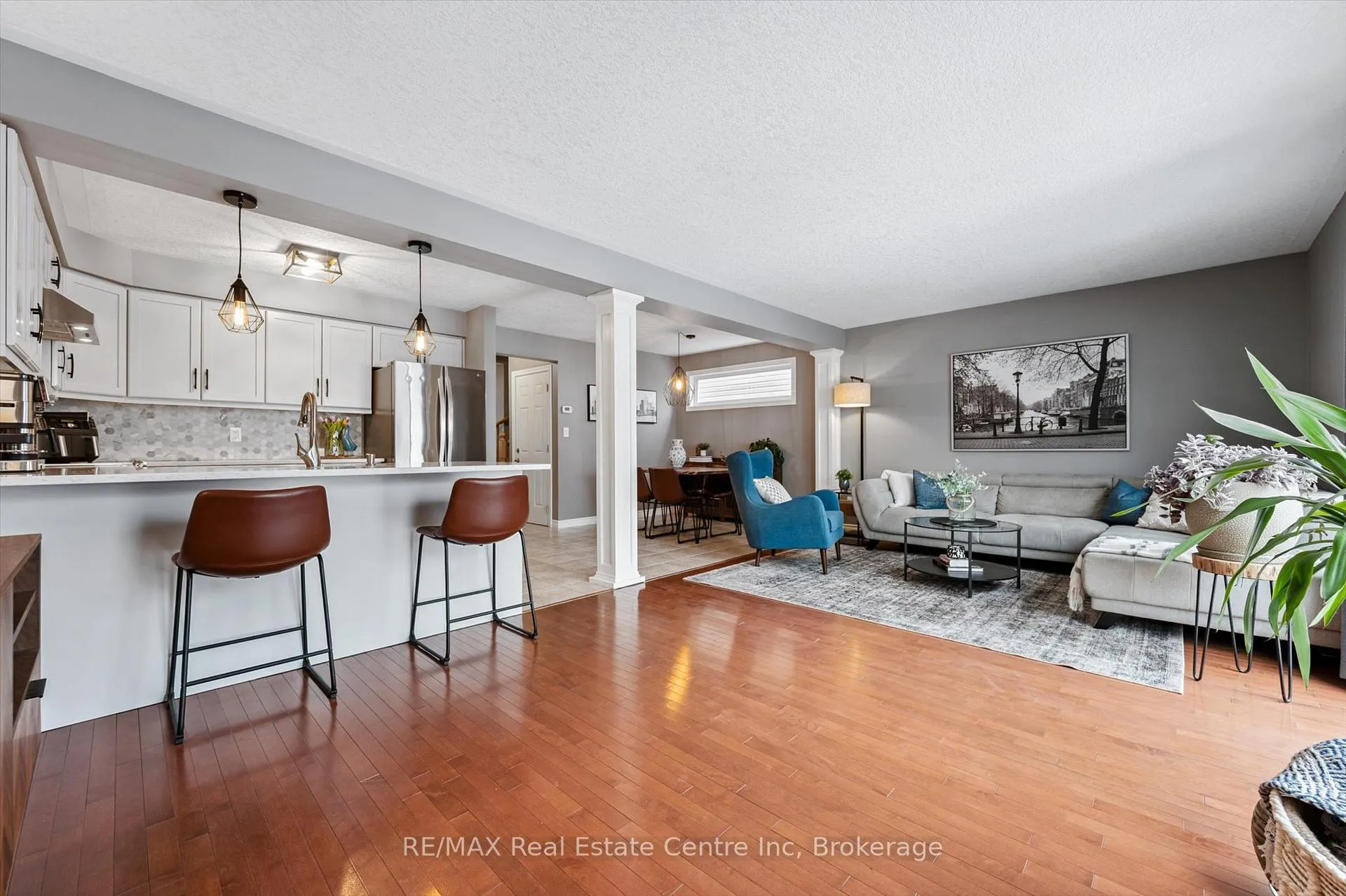 Photo 11 of 18 Truesdale Crescent, Guelph, Kortright West — HOMEH