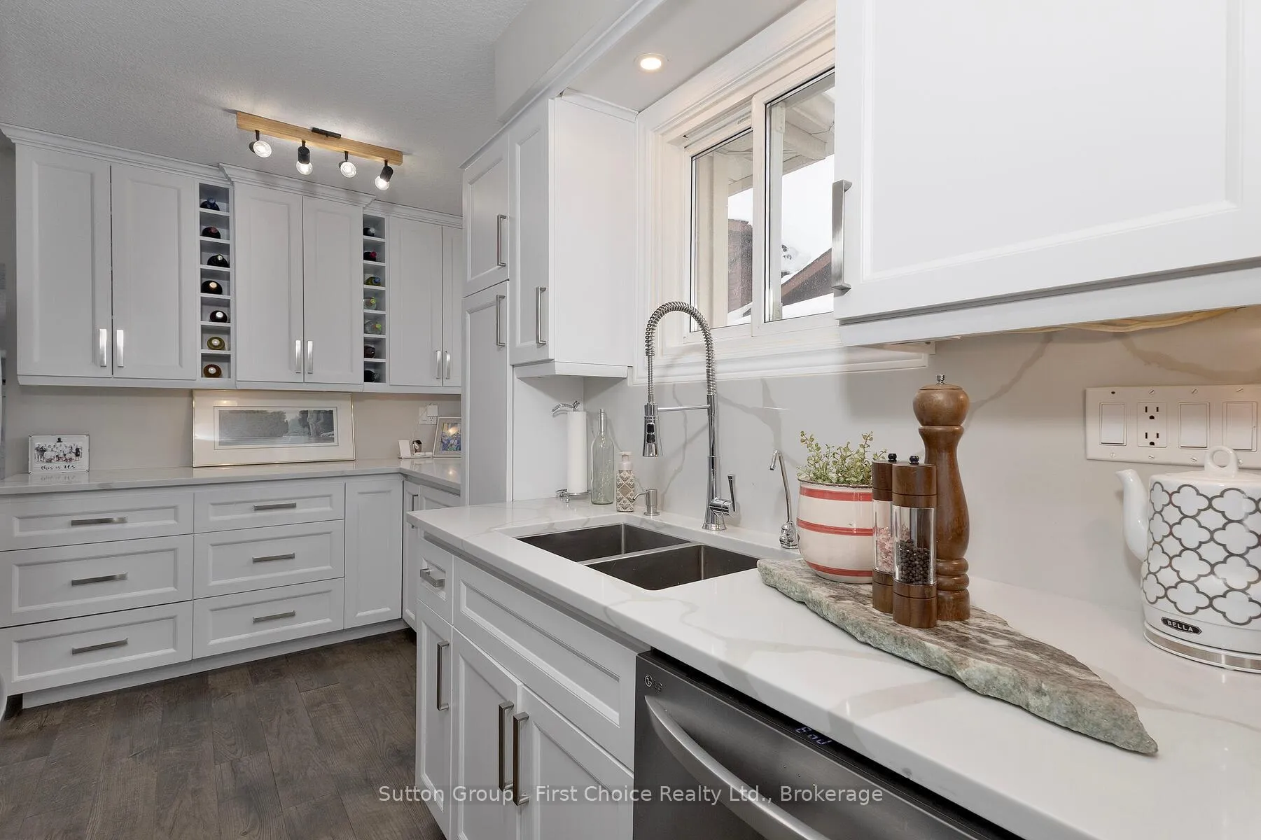 Photo 13 of 6 Polley Place, Stratford — HOMEH