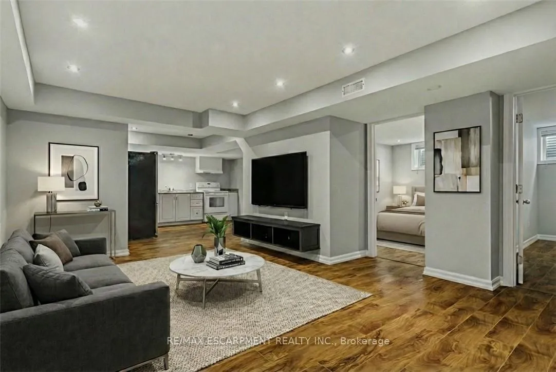 Photo 11 of 20 Shirley Street, Hamilton, Dundas — HOMEH