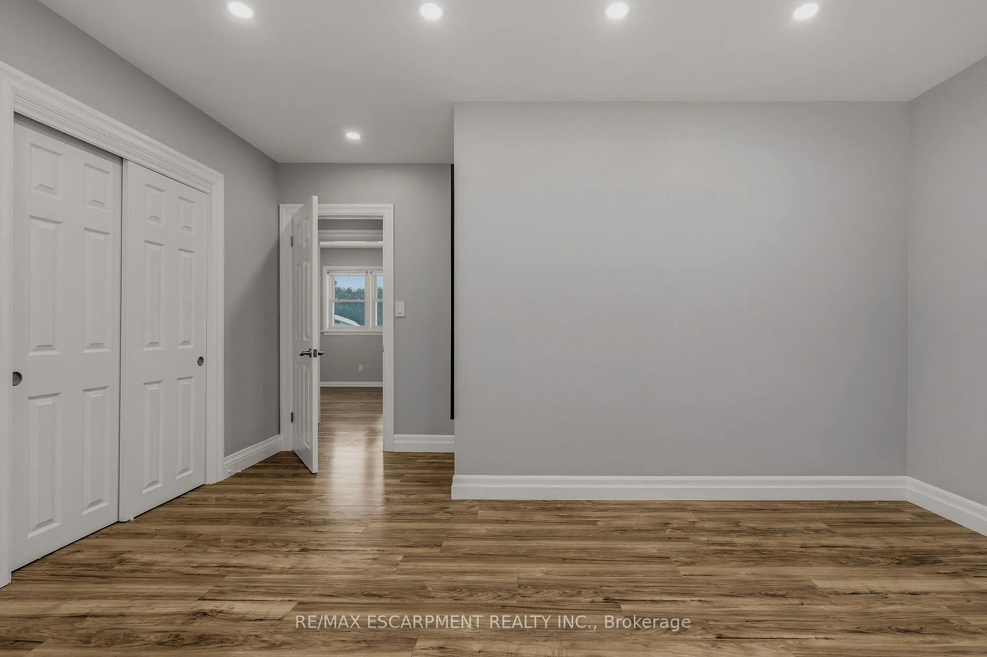 Photo 29 of 20 Shirley Street, Hamilton, Dundas — HOMEH