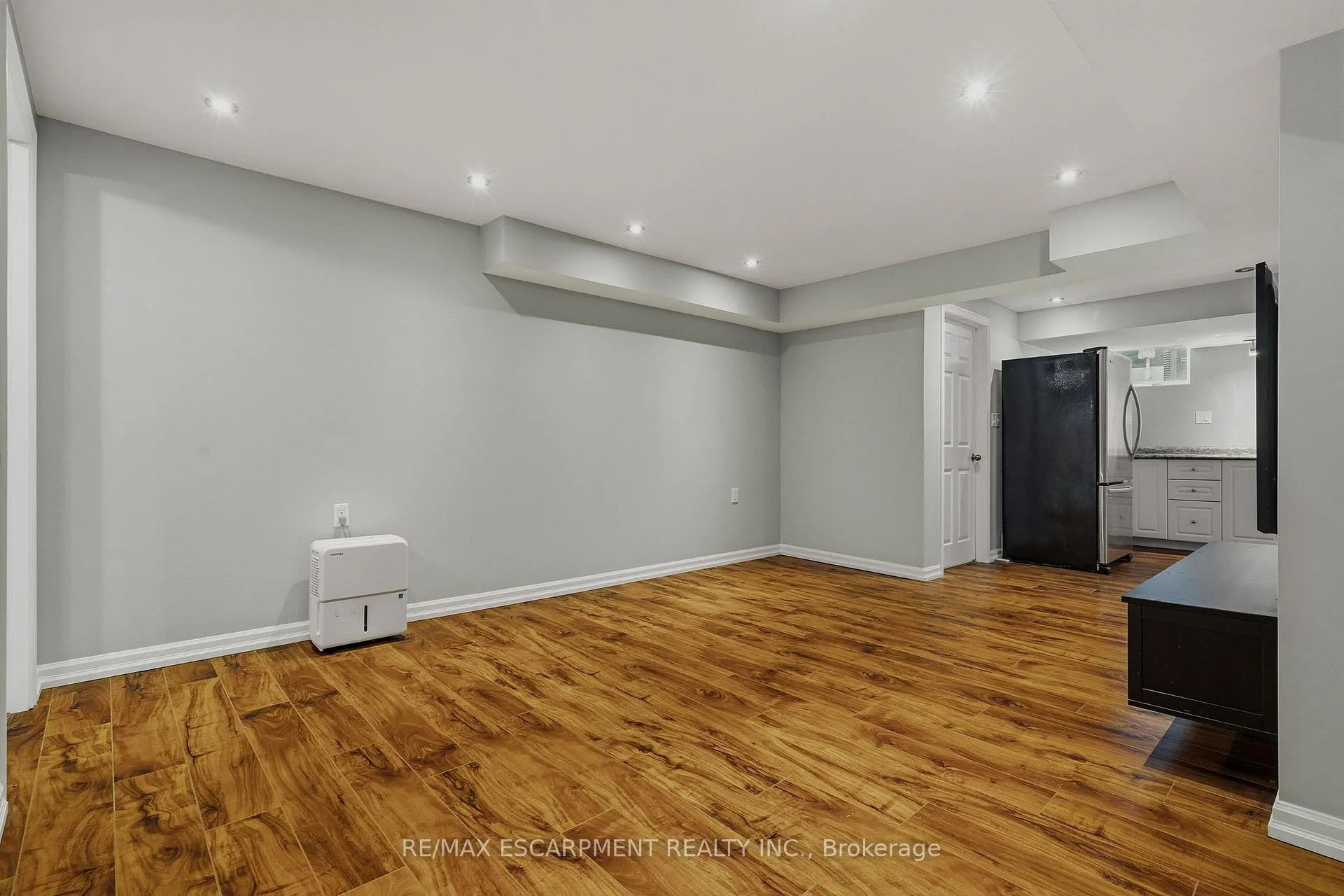 Photo 36 of 20 Shirley Street, Hamilton, Dundas — HOMEH