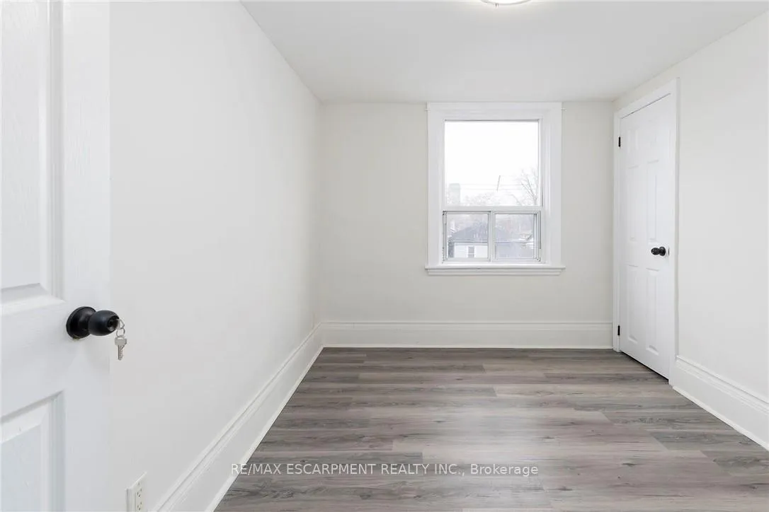 Photo 17 of 50 Stapleton Avenue, Hamilton, Crown Point — HOMEH