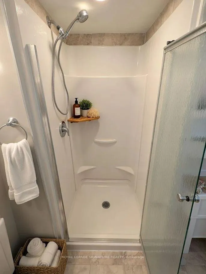 Photo 9 of Unit Basement, 87 Boulder Crescent, Guelph, Clairfields/Hanlon Business Park — HOMEH