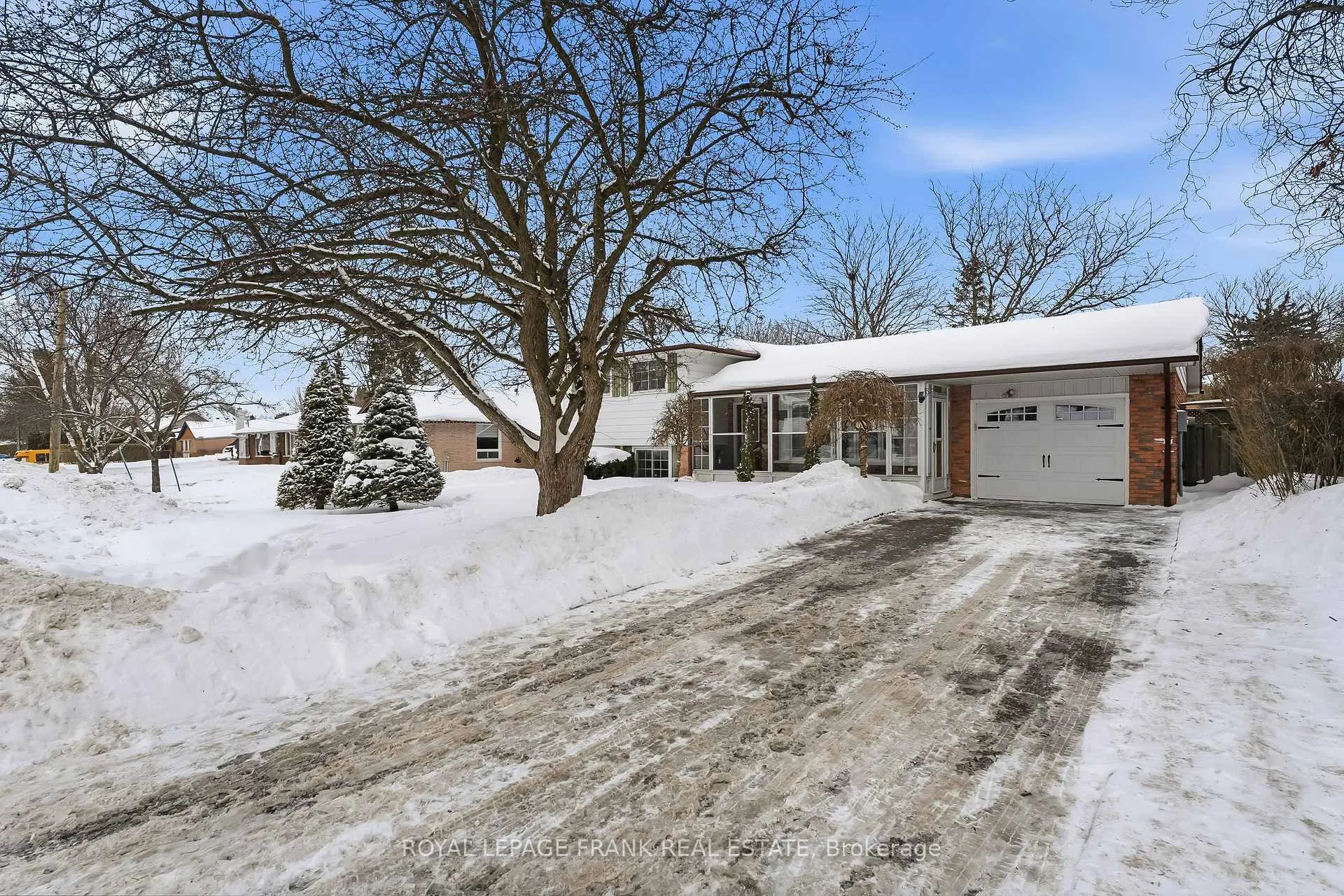 Photo 3 of 89 Allan Street, Scugog, Port Perry — HOMEH