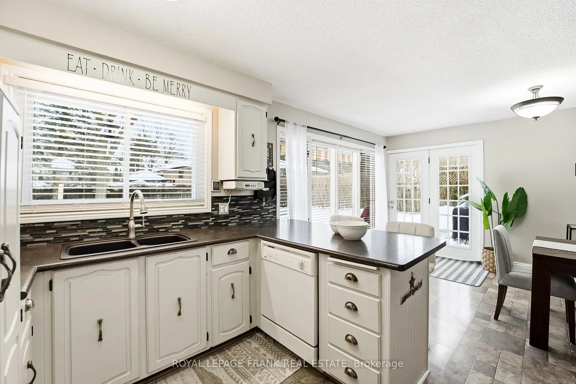 Photo 15 of 89 Allan Street, Scugog, Port Perry — HOMEH