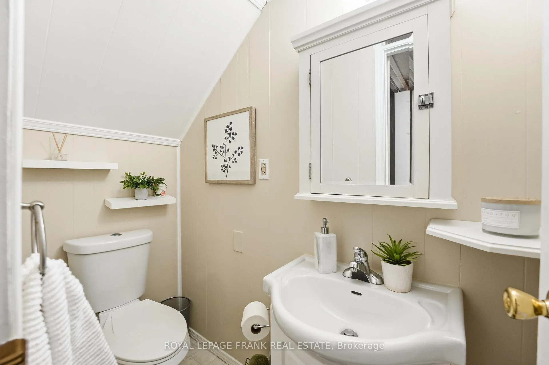 Photo 39 of 89 Allan Street, Scugog, Port Perry — HOMEH