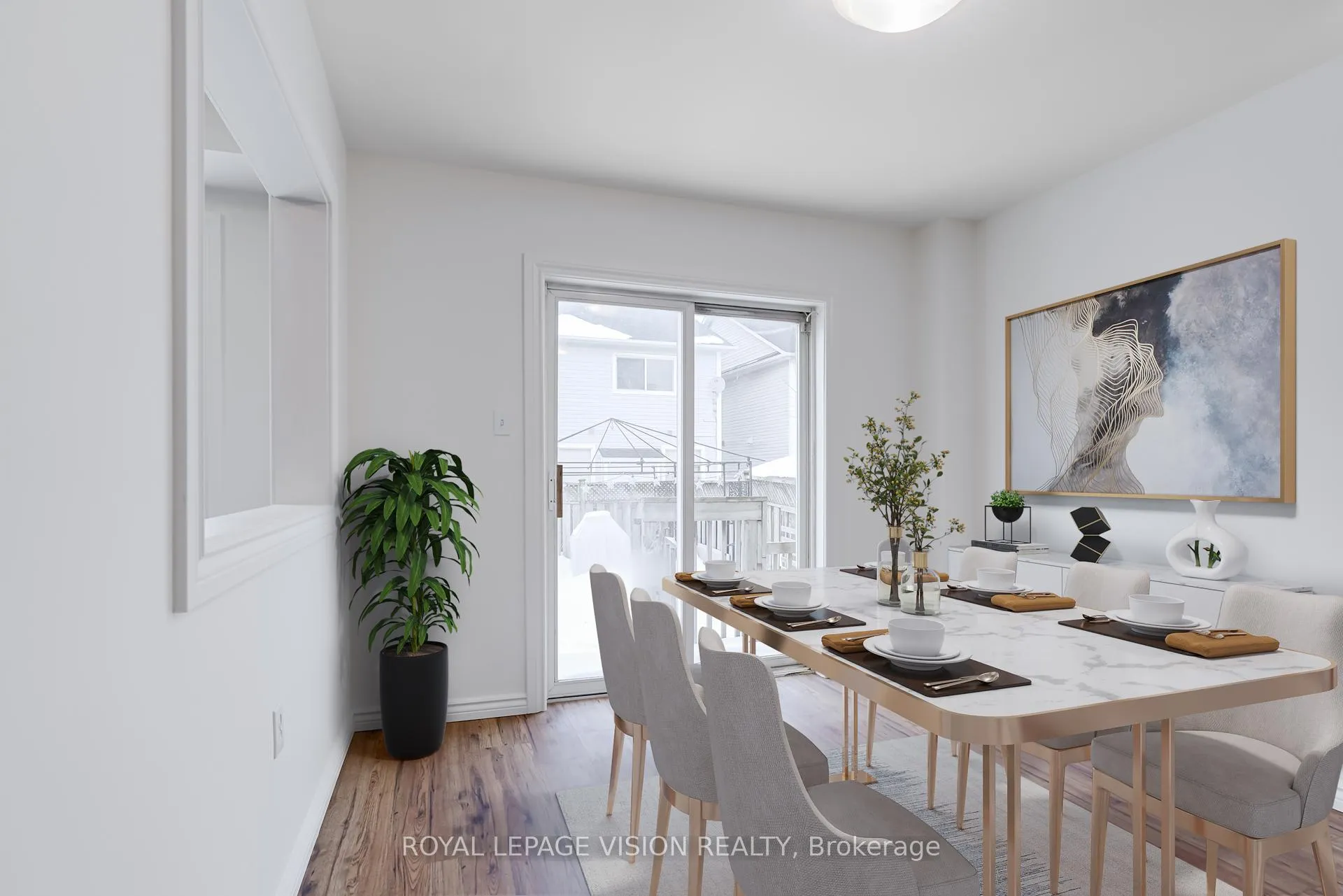 Photo 5 of 10 Woolf Cres, Ajax, South East — HOMEH