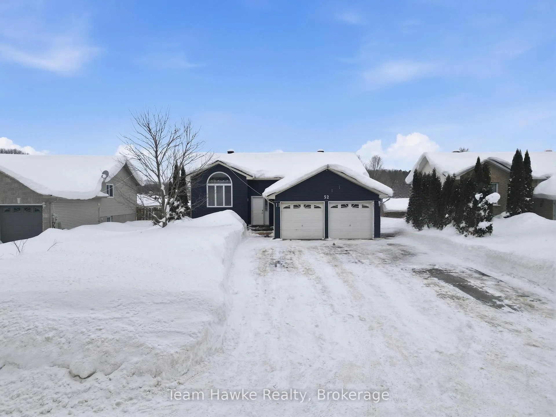 Photo 1 of 52 Mercer Crescent, Penetanguishene — HOMEH