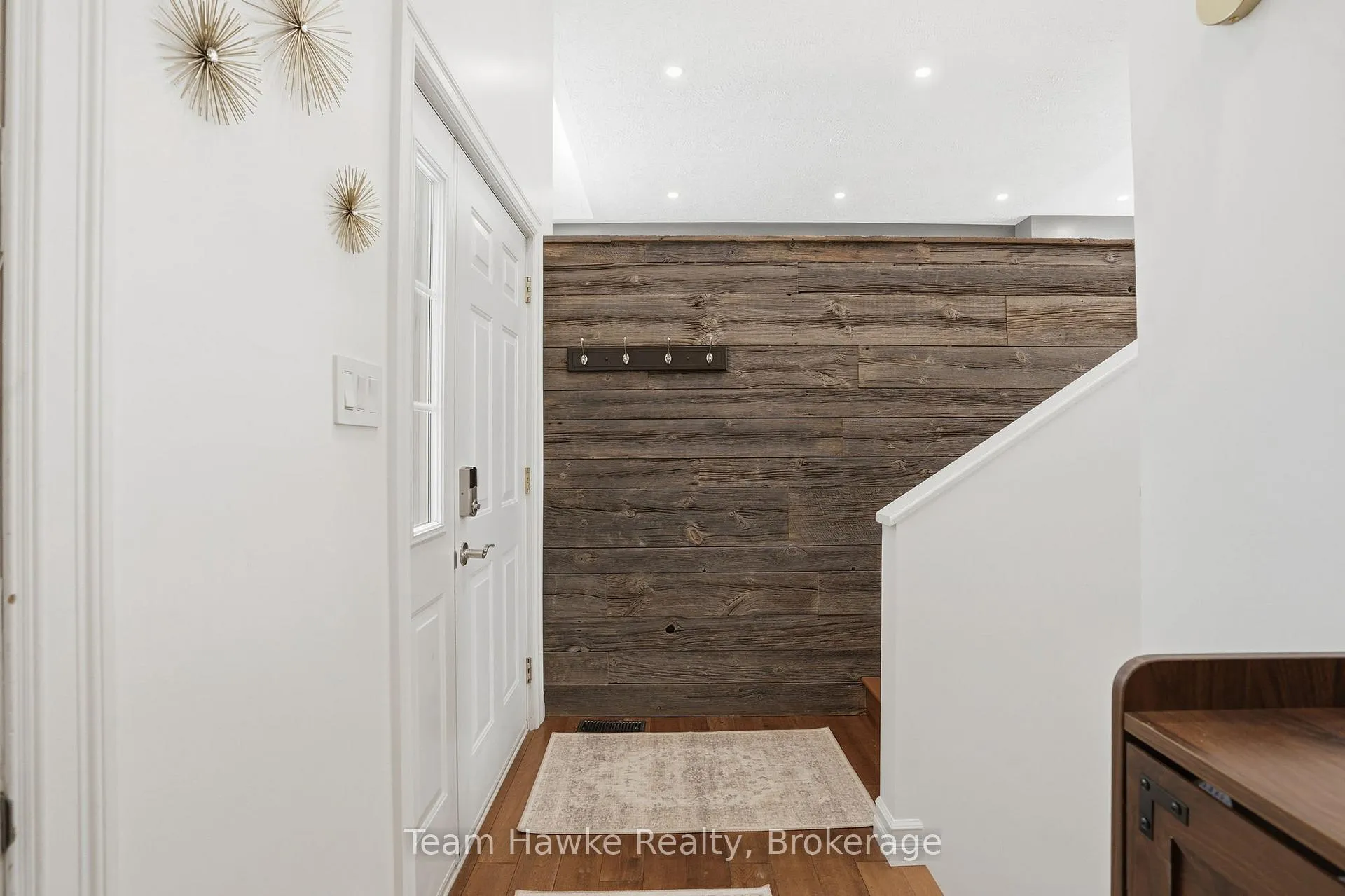 Photo 4 of 52 Mercer Crescent, Penetanguishene — HOMEH