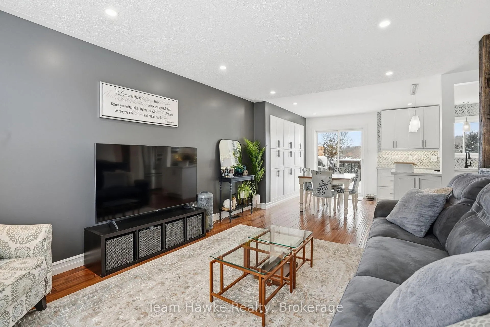 Photo 8 of 52 Mercer Crescent, Penetanguishene — HOMEH