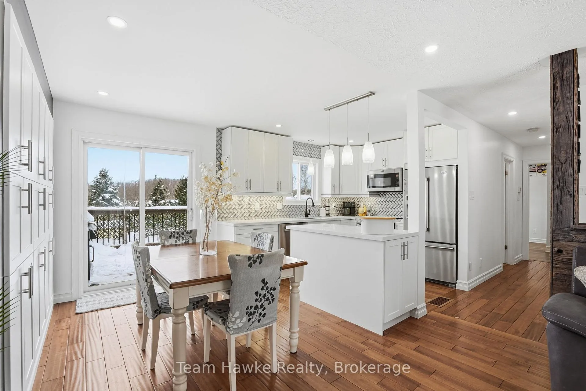 Photo 11 of 52 Mercer Crescent, Penetanguishene — HOMEH