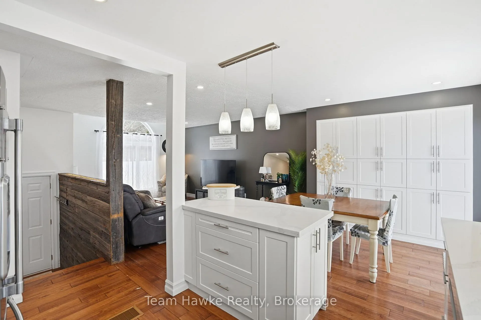 Photo 16 of 52 Mercer Crescent, Penetanguishene — HOMEH
