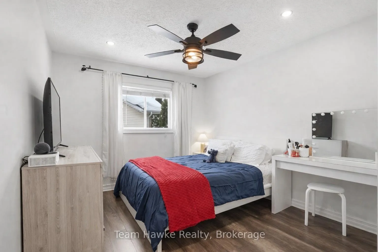 Photo 19 of 52 Mercer Crescent, Penetanguishene — HOMEH