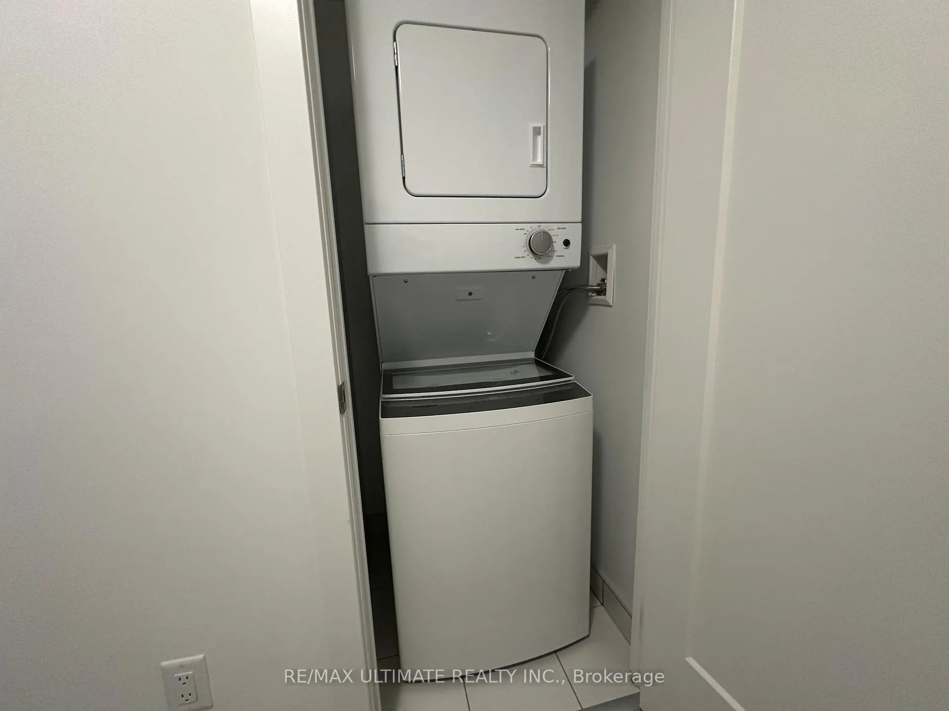 Photo 12 of Unit 409, 2545 Simcoe Street N, Oshawa, Windfields — HOMEH