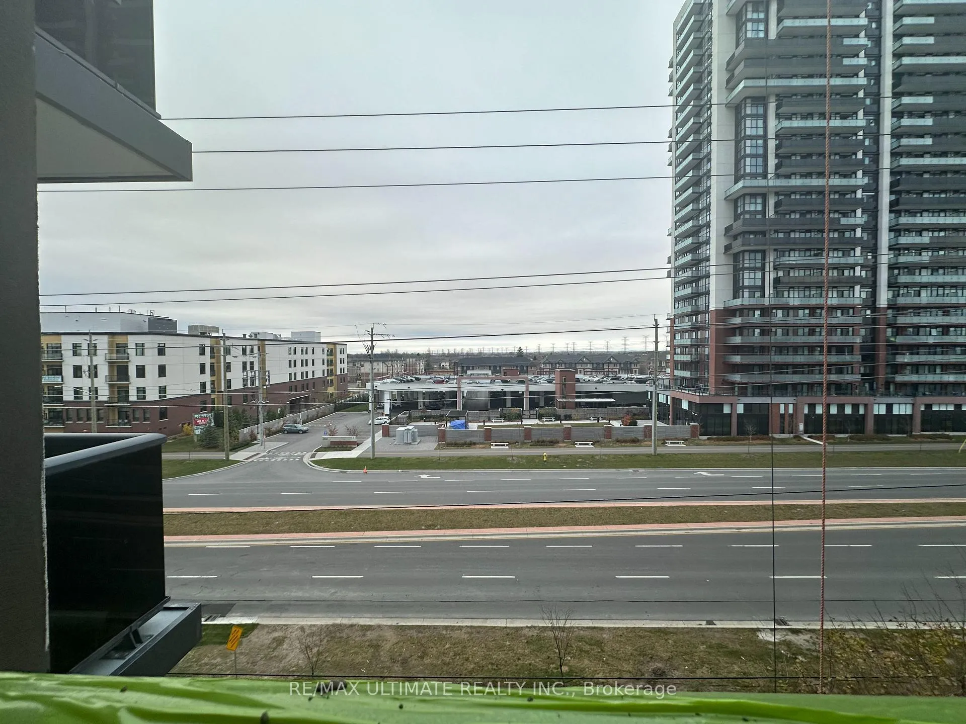 Photo 13 of Unit 409, 2545 Simcoe Street N, Oshawa, Windfields — HOMEH