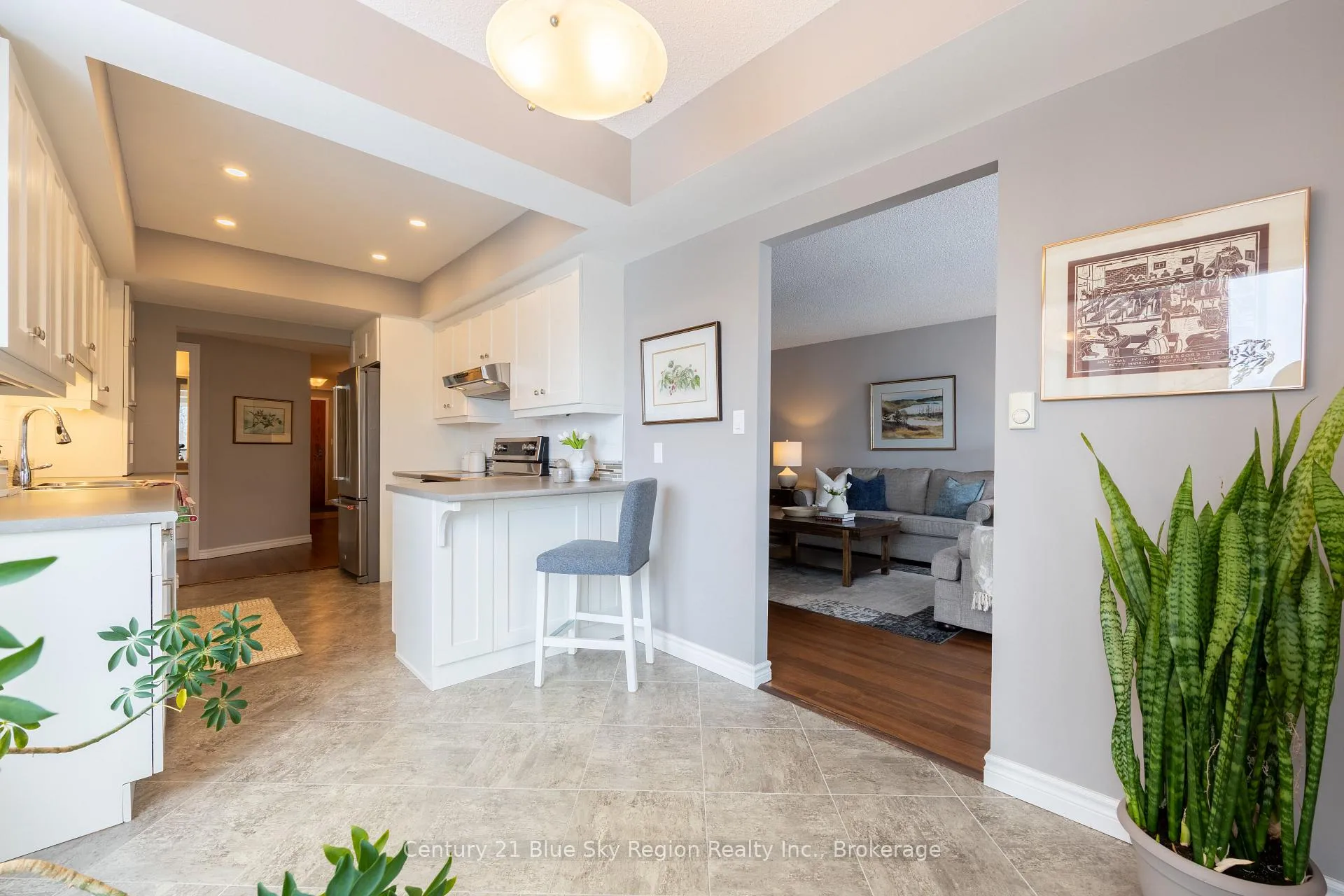 Photo 10 of Unit 301, 155 Timmins Street, North Bay, West End — HOMEH