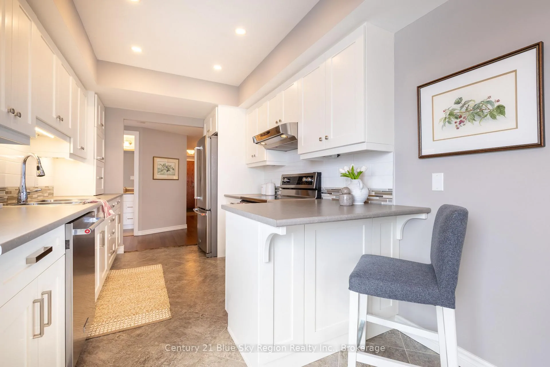 Photo 11 of Unit 301, 155 Timmins Street, North Bay, West End — HOMEH