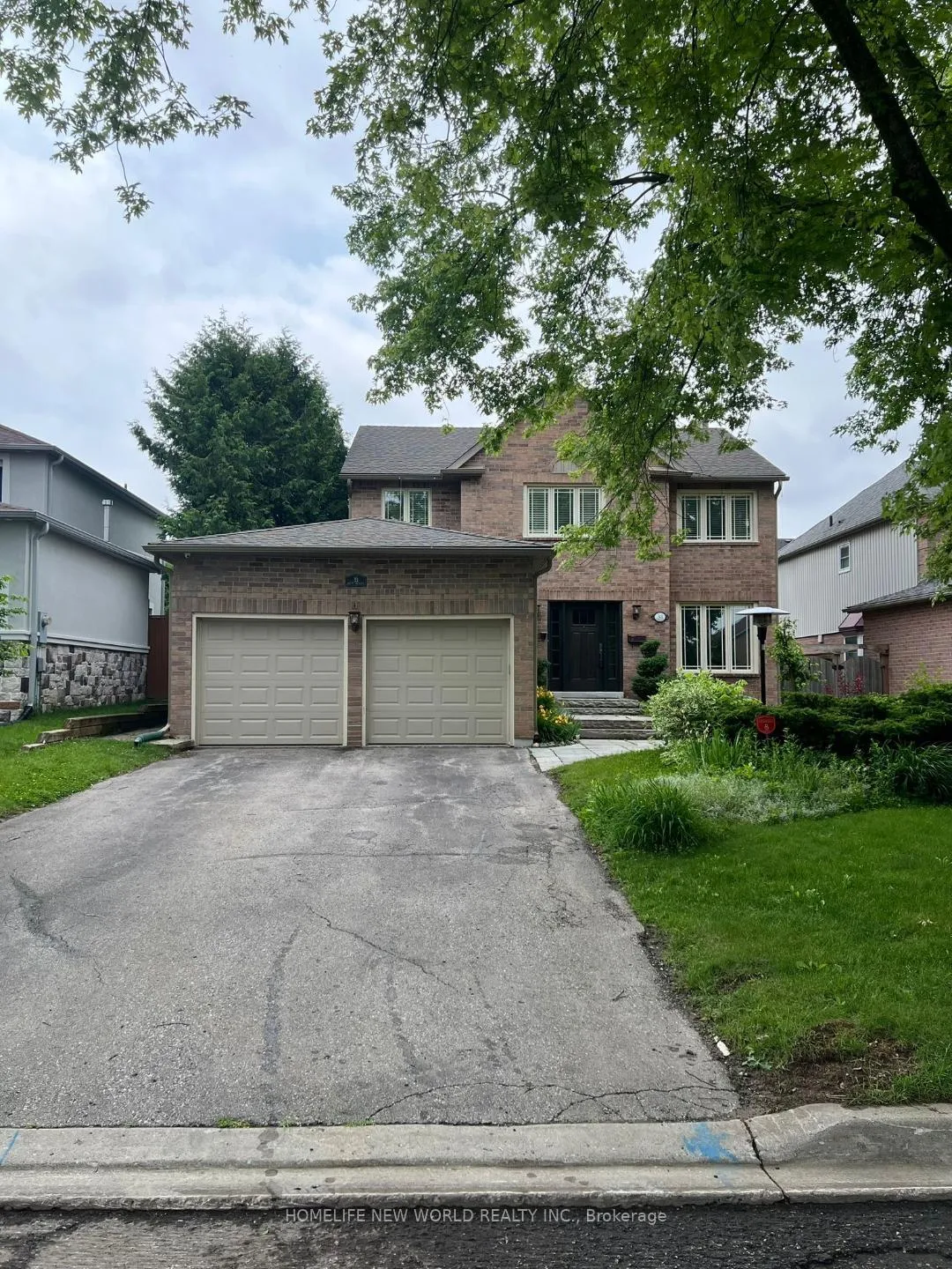 Front of 33 Beatty Crescent