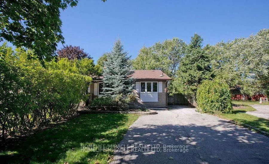 Photo 1 of Unit bsmt, 49 Thorncroft Crescent, Ajax, South East — HOMEH