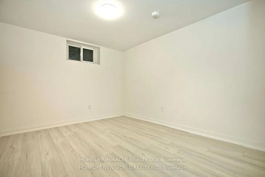 Photo 9 of Unit bsmt, 49 Thorncroft Crescent, Ajax, South East — HOMEH