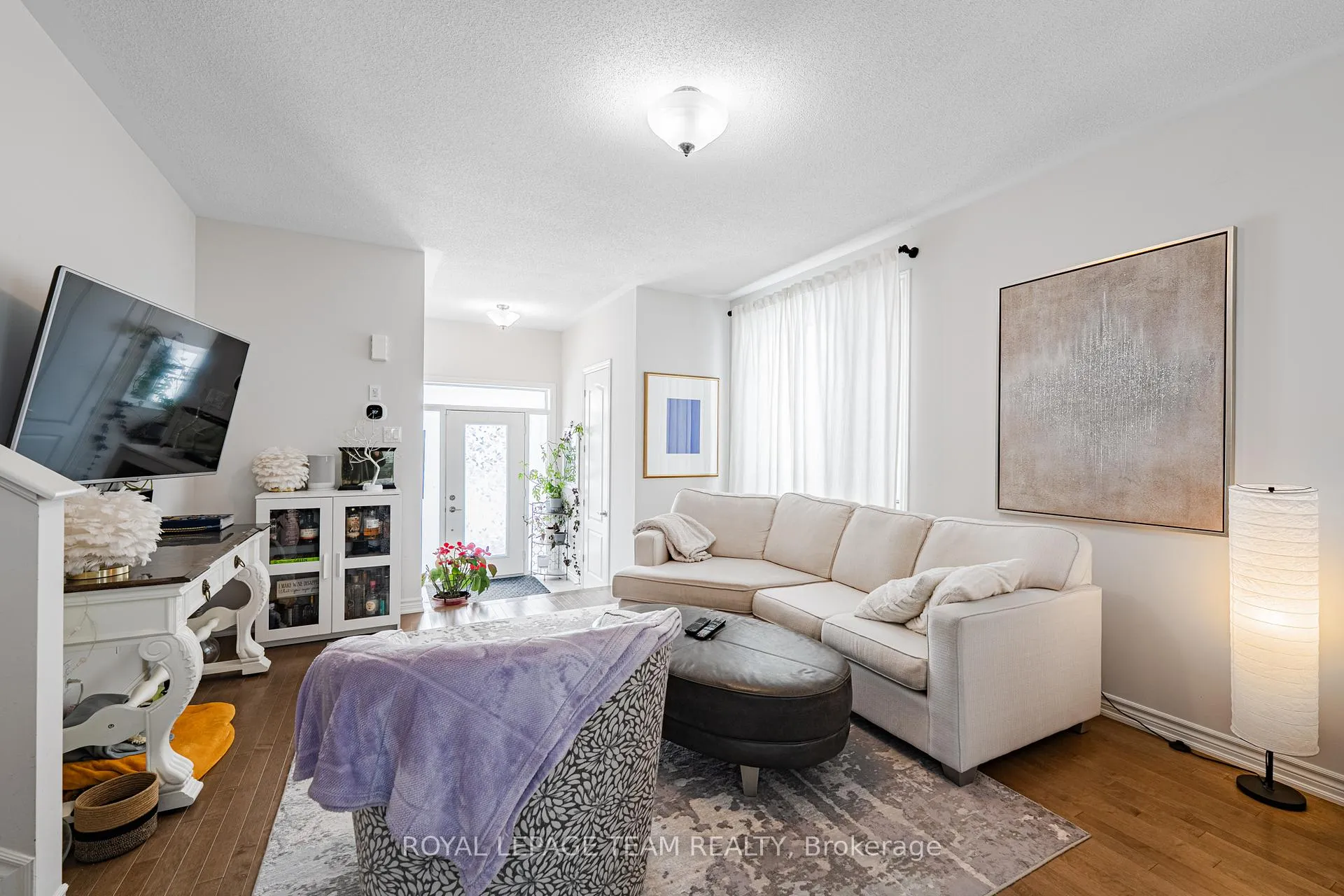 Photo 11 of 6 Darvoy Mews, Ottawa, Chapel Hill South - Orleans Village — HOMEH