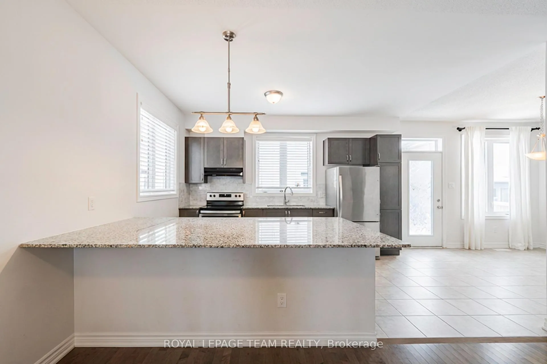 Photo 20 of 6 Darvoy Mews, Ottawa, Chapel Hill South - Orleans Village — HOMEH
