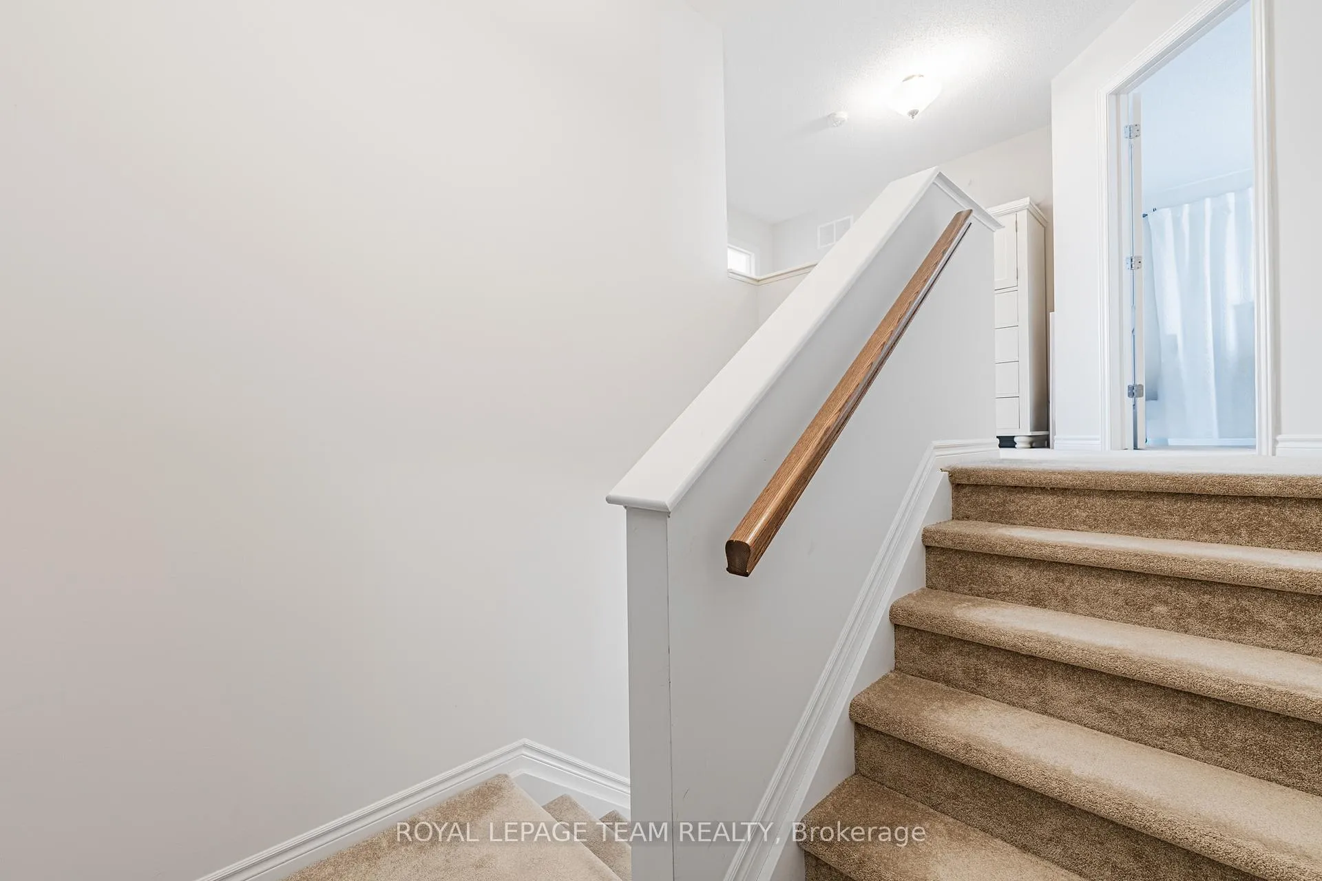 Photo 22 of 6 Darvoy Mews, Ottawa, Chapel Hill South - Orleans Village — HOMEH