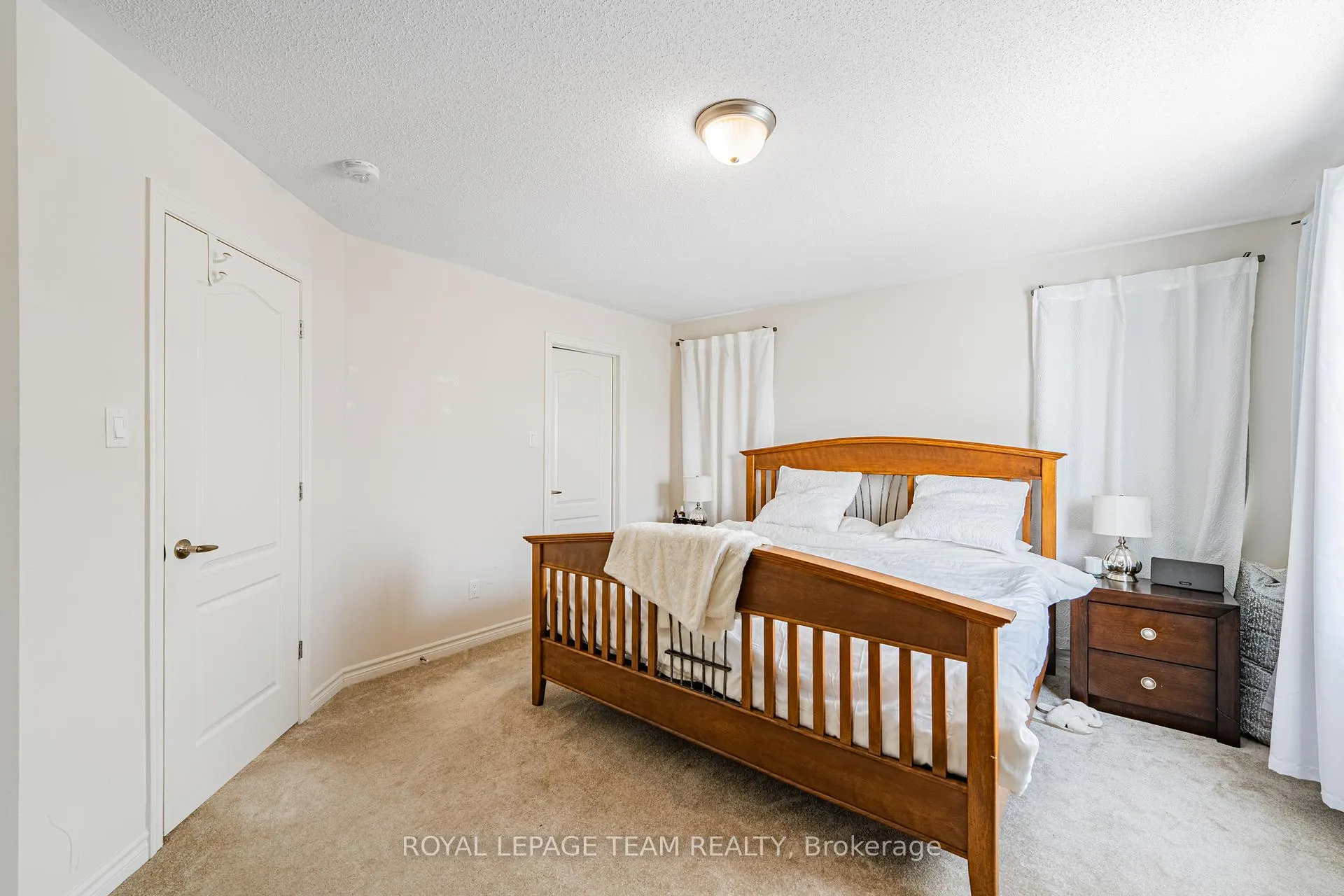 Photo 26 of 6 Darvoy Mews, Ottawa, Chapel Hill South - Orleans Village — HOMEH
