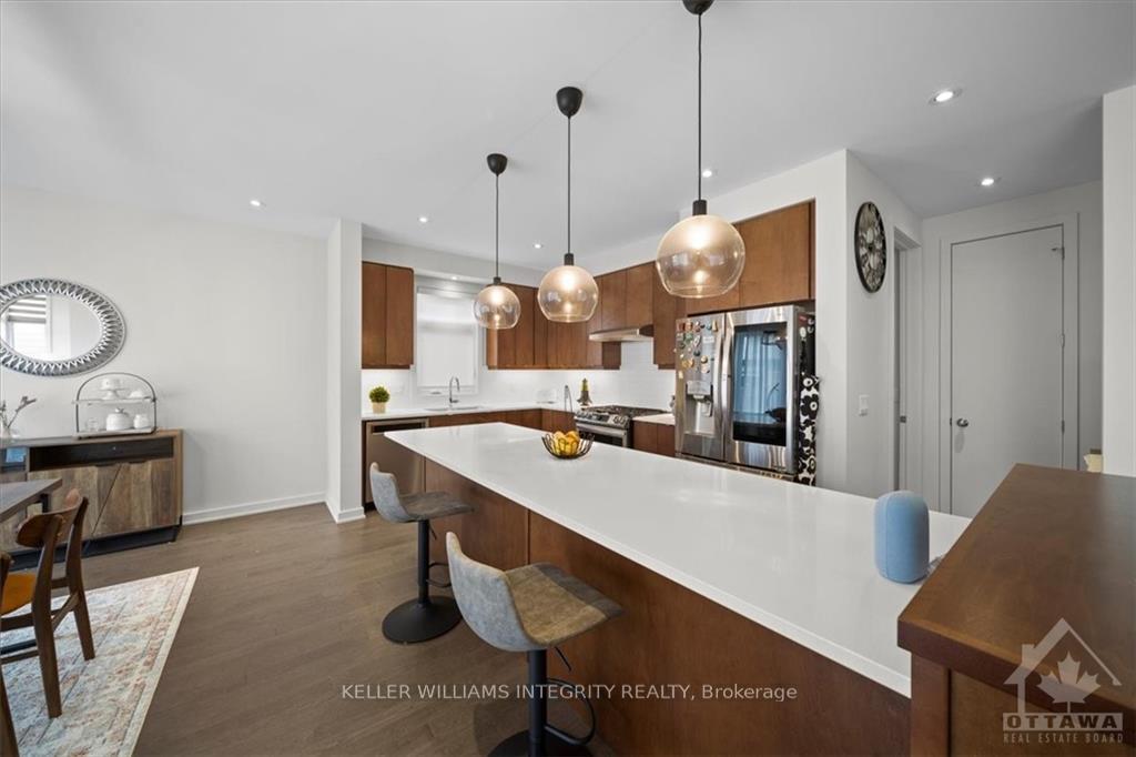 Photo 10 of 752 Wooler Place, Ottawa, Leitrim — HOMEH