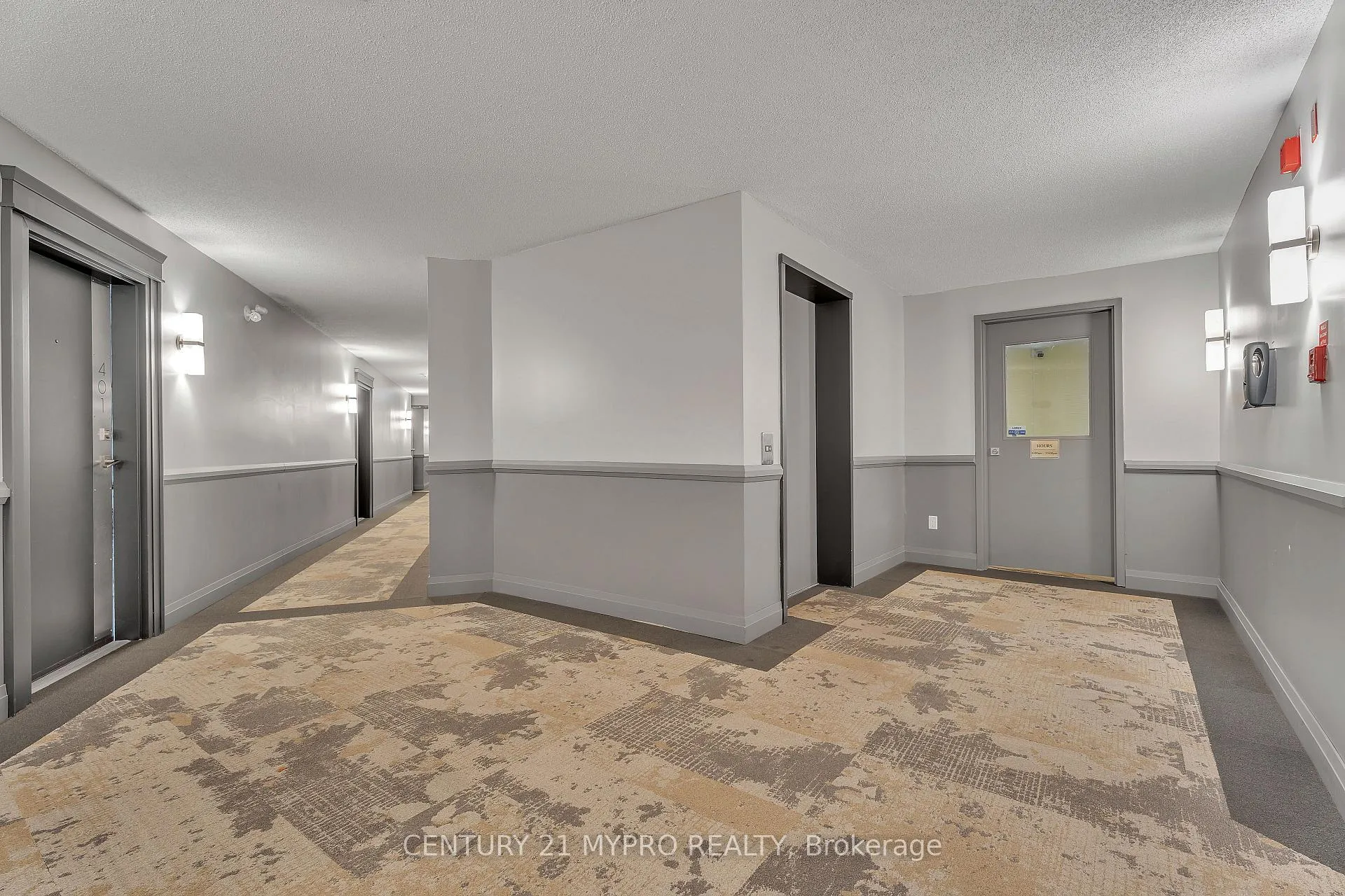 Photo 28 of Unit 410, 1 Jacksway Crescent, London, North G — HOMEH