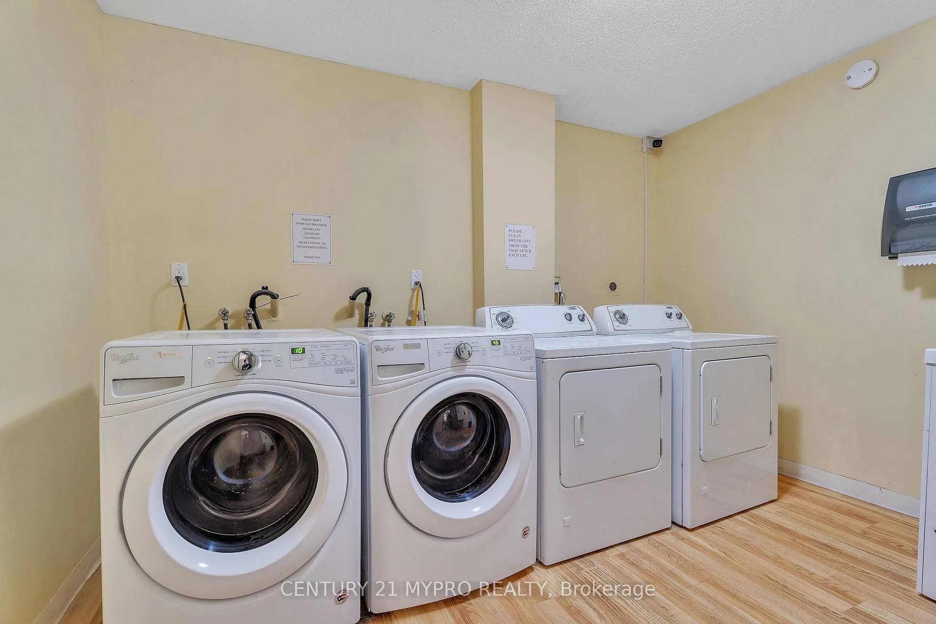 Photo 29 of Unit 410, 1 Jacksway Crescent, London, North G — HOMEH