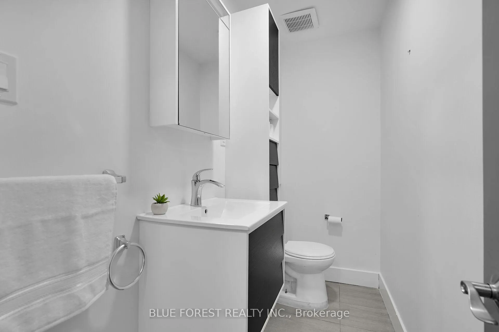 Photo 38 of 878 Riverside Drive, London, North Q — HOMEH