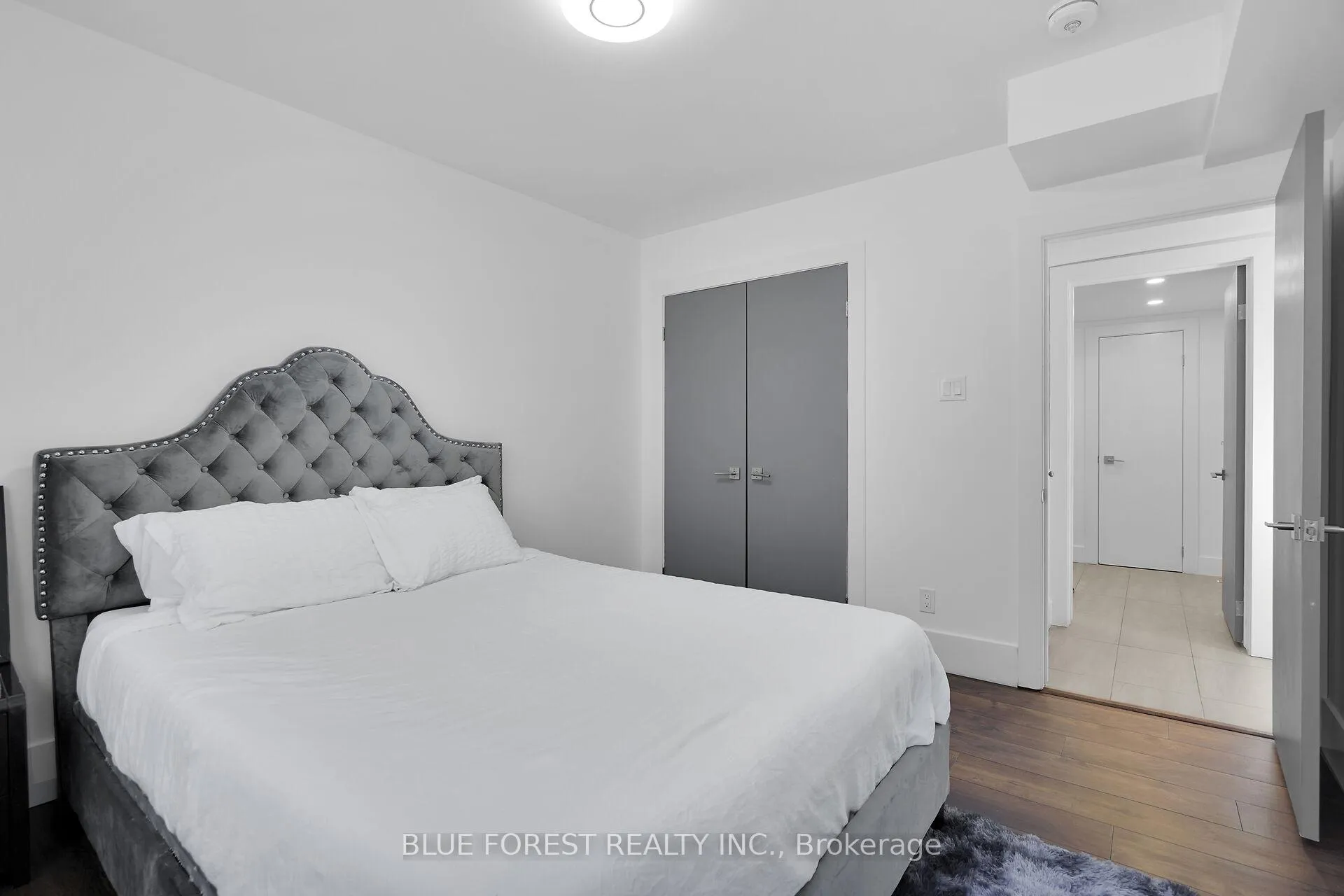 Photo 40 of 878 Riverside Drive, London, North Q — HOMEH