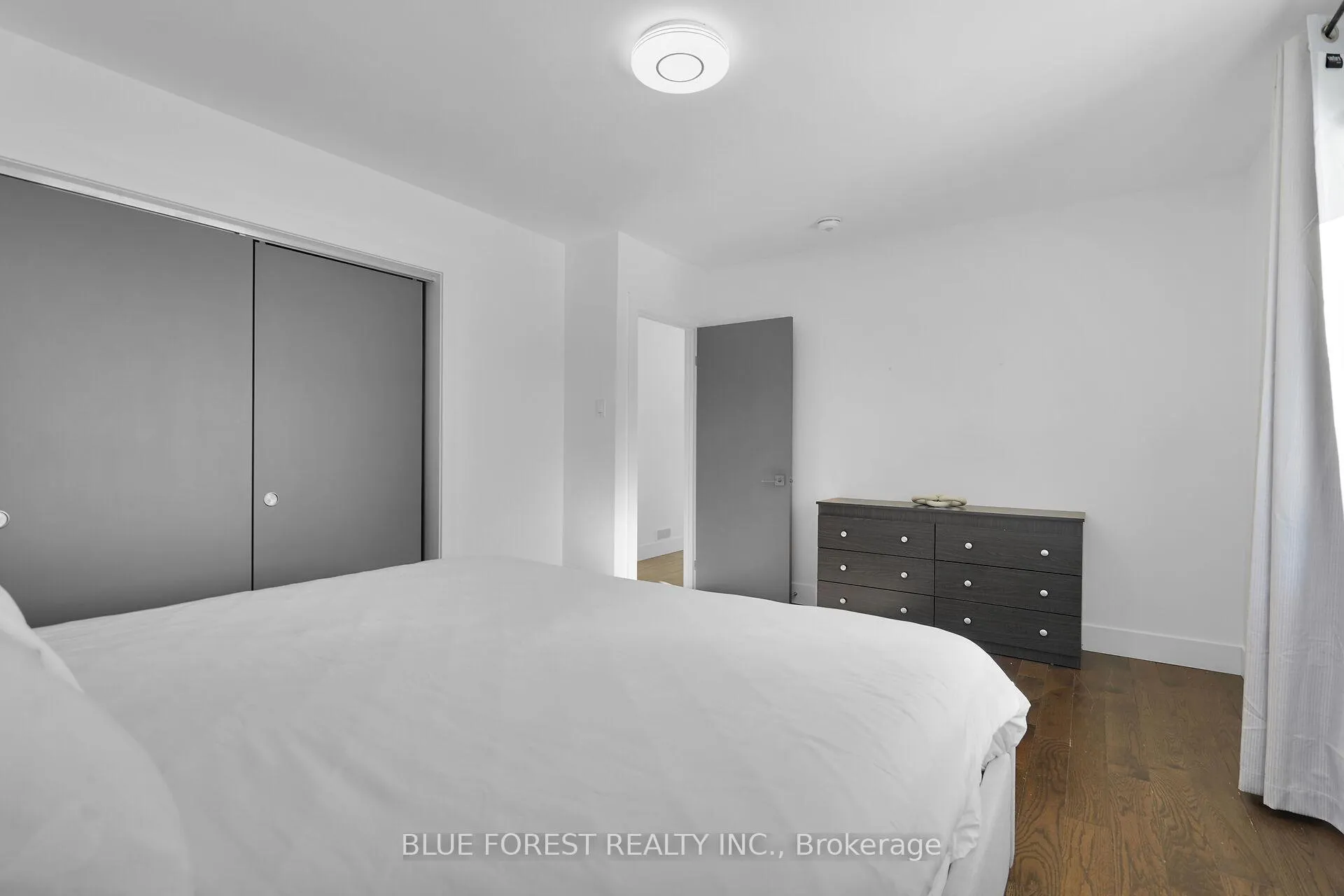 Photo 41 of 878 Riverside Drive, London, North Q — HOMEH