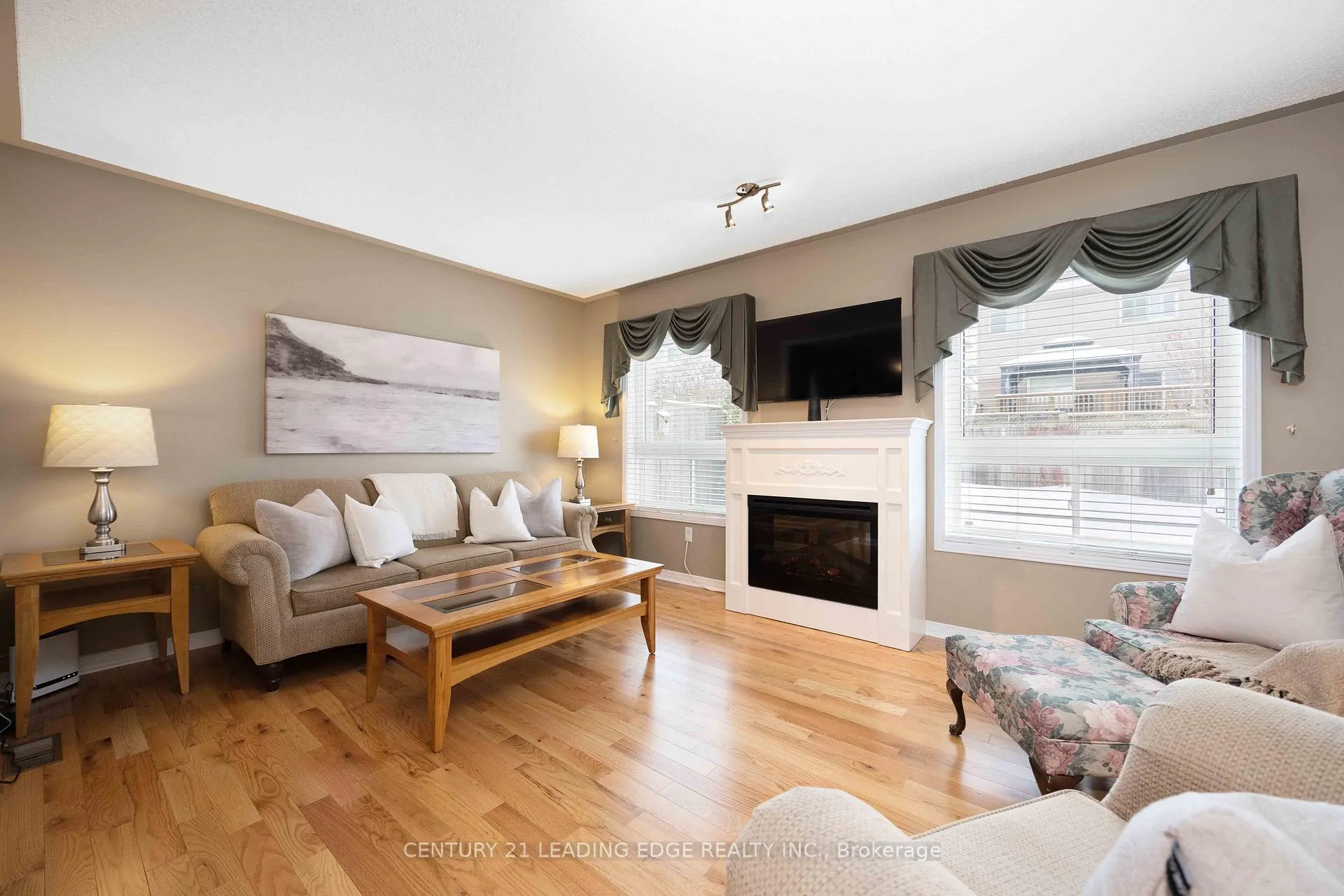 Photo 8 of 181 Bottrell Street, Clarington, Bowmanville — HOMEH