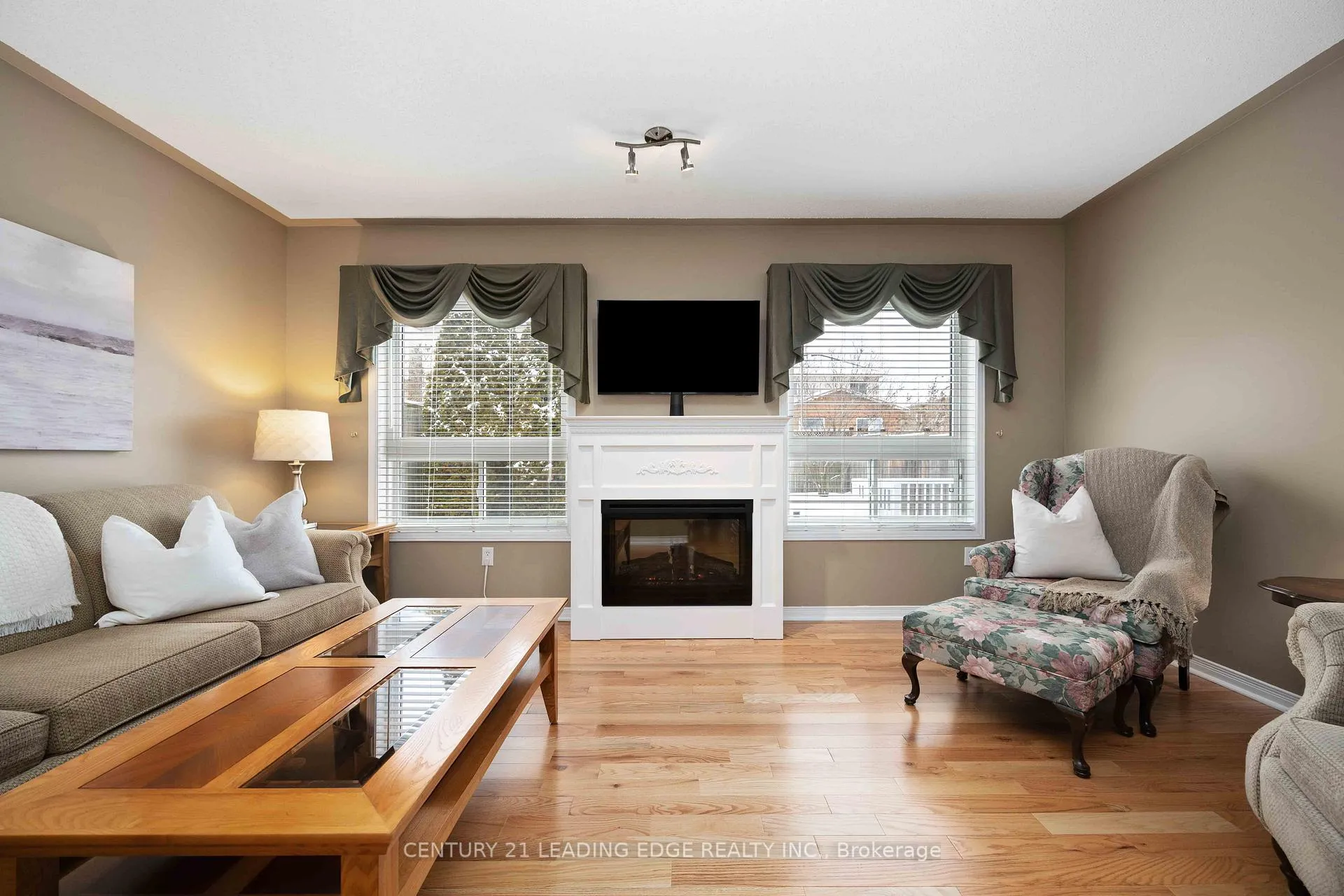 Photo 9 of 181 Bottrell Street, Clarington, Bowmanville — HOMEH