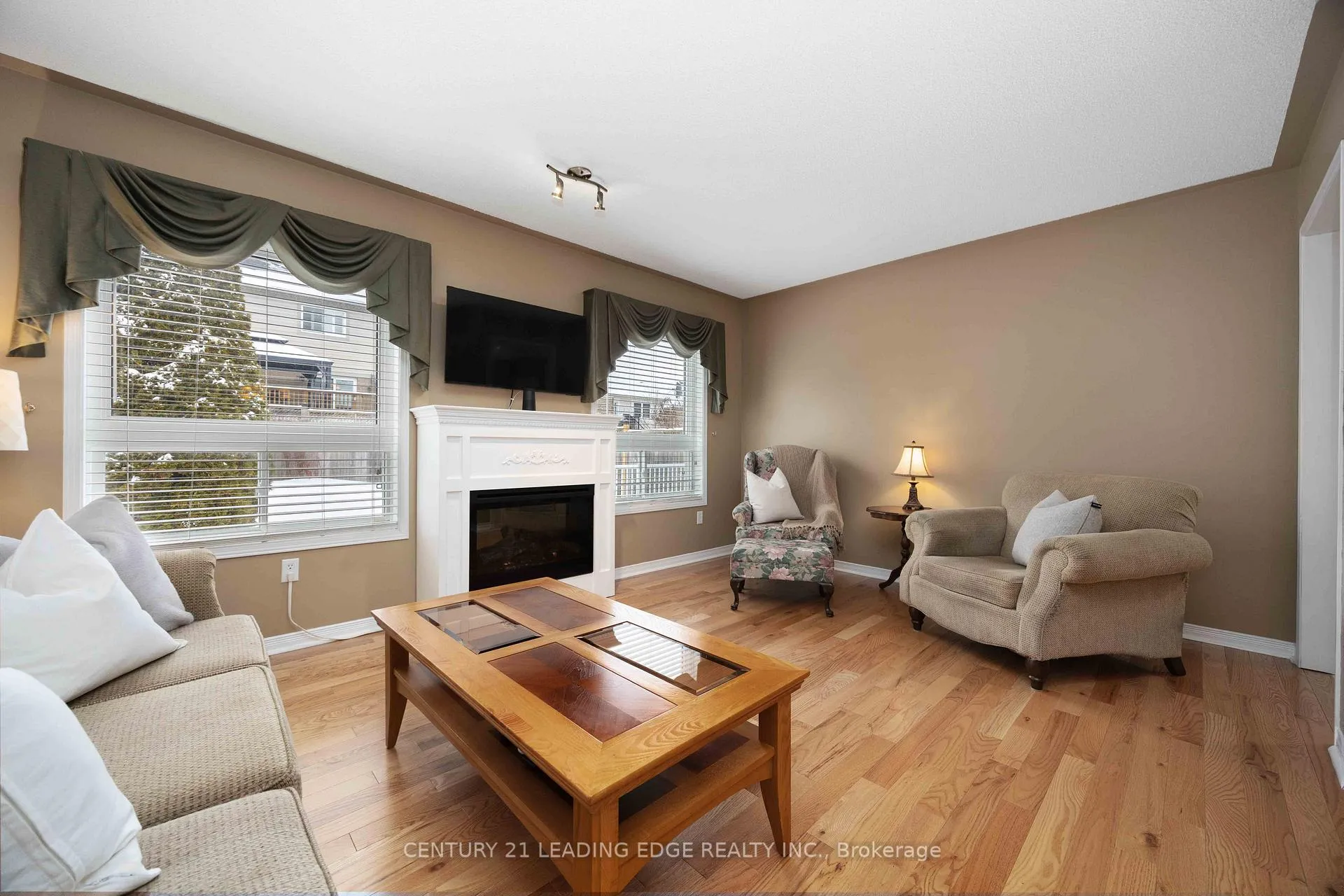 Photo 10 of 181 Bottrell Street, Clarington, Bowmanville — HOMEH