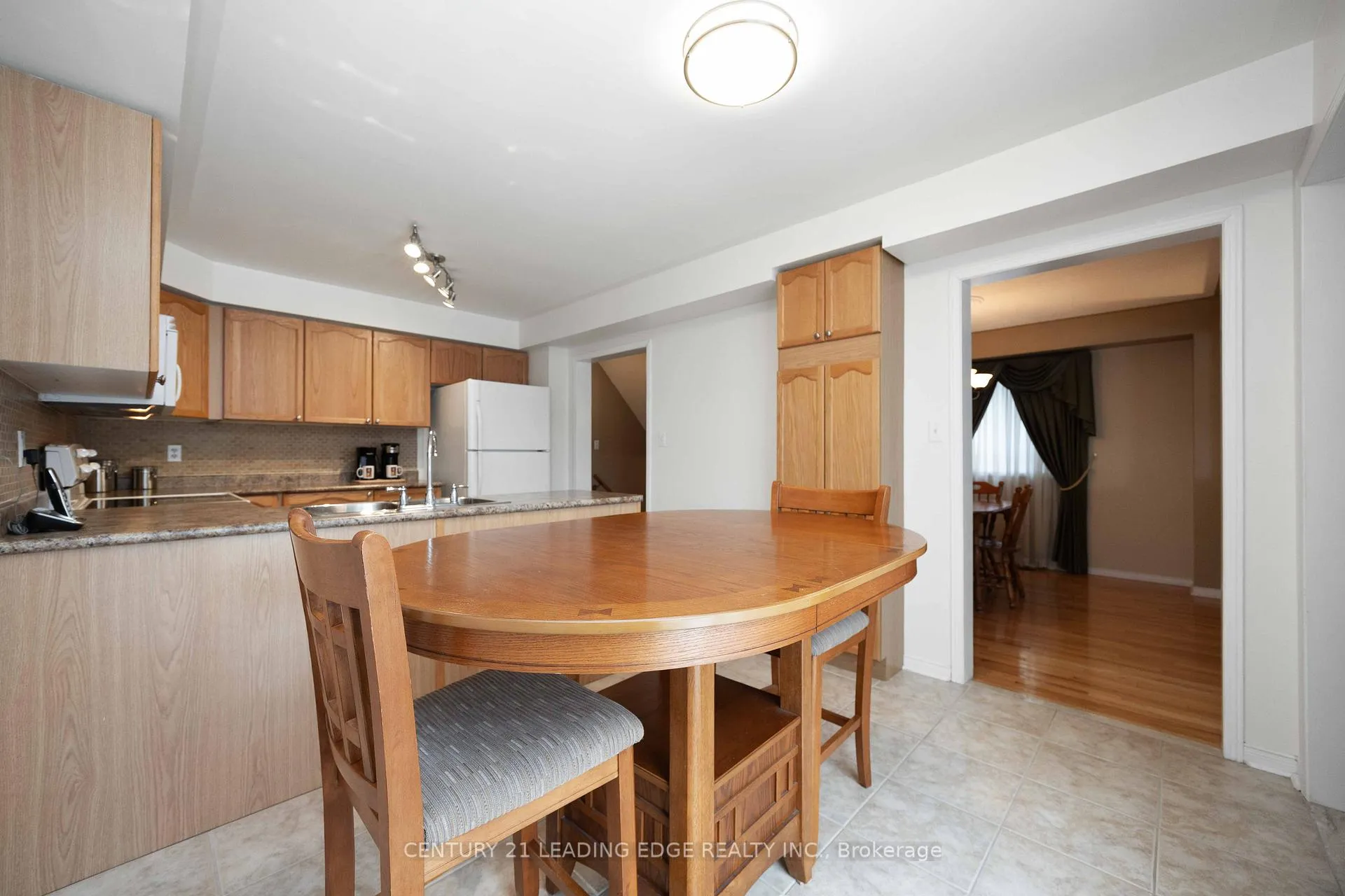 Photo 19 of 181 Bottrell Street, Clarington, Bowmanville — HOMEH