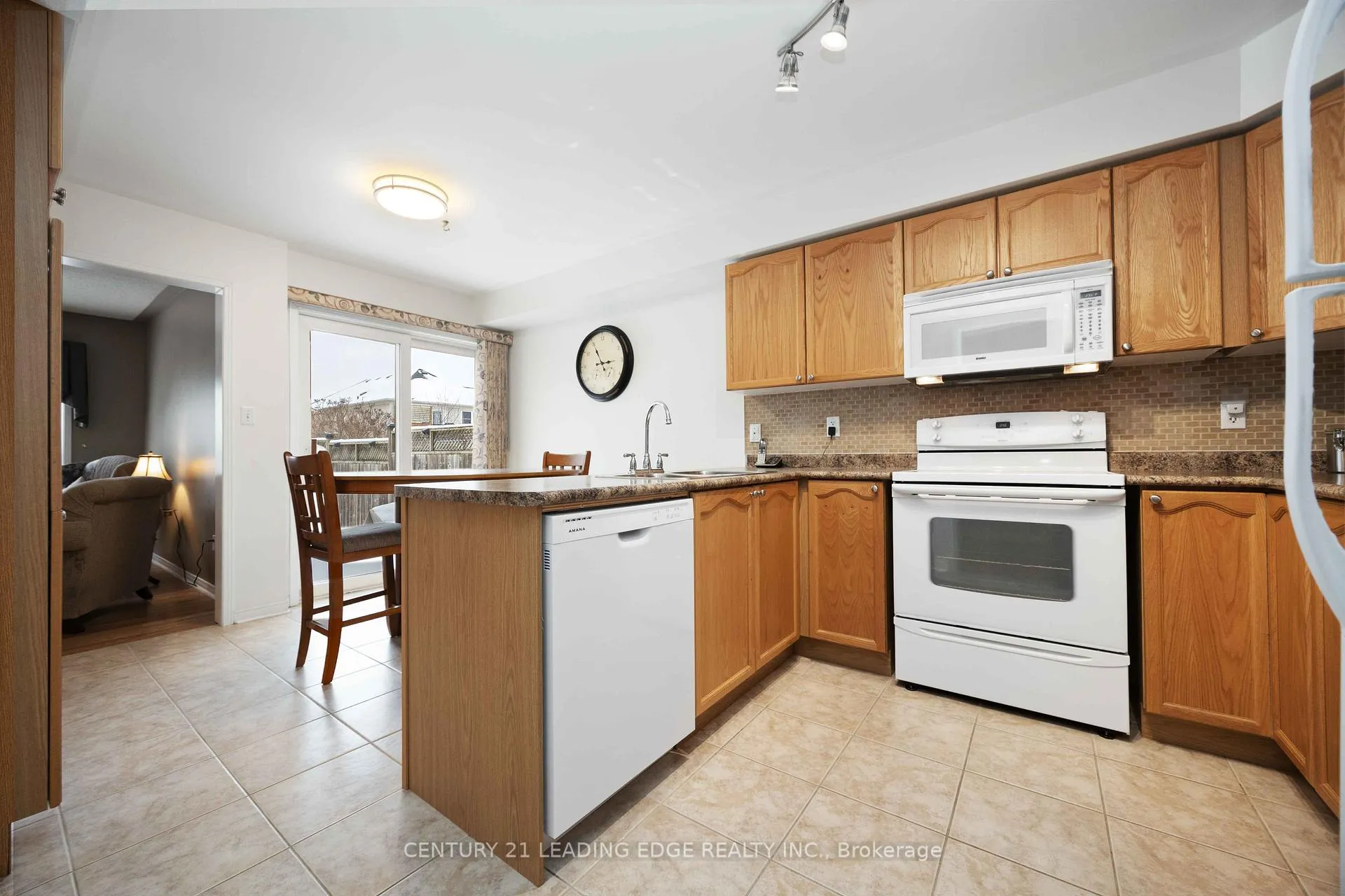 Photo 23 of 181 Bottrell Street, Clarington, Bowmanville — HOMEH