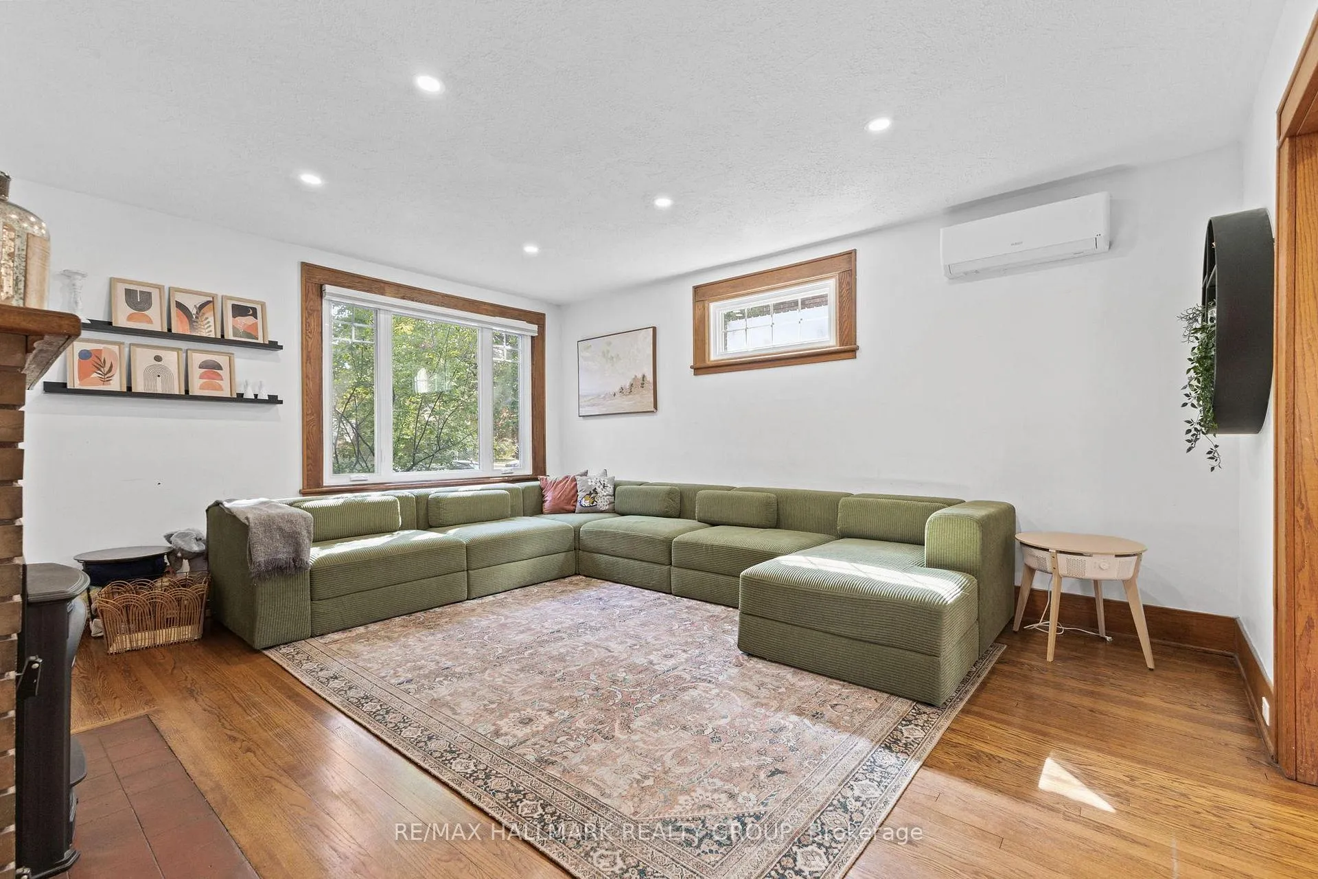 Photo 3 of 321 Clemow Avenue, Ottawa, Glebe — HOMEH